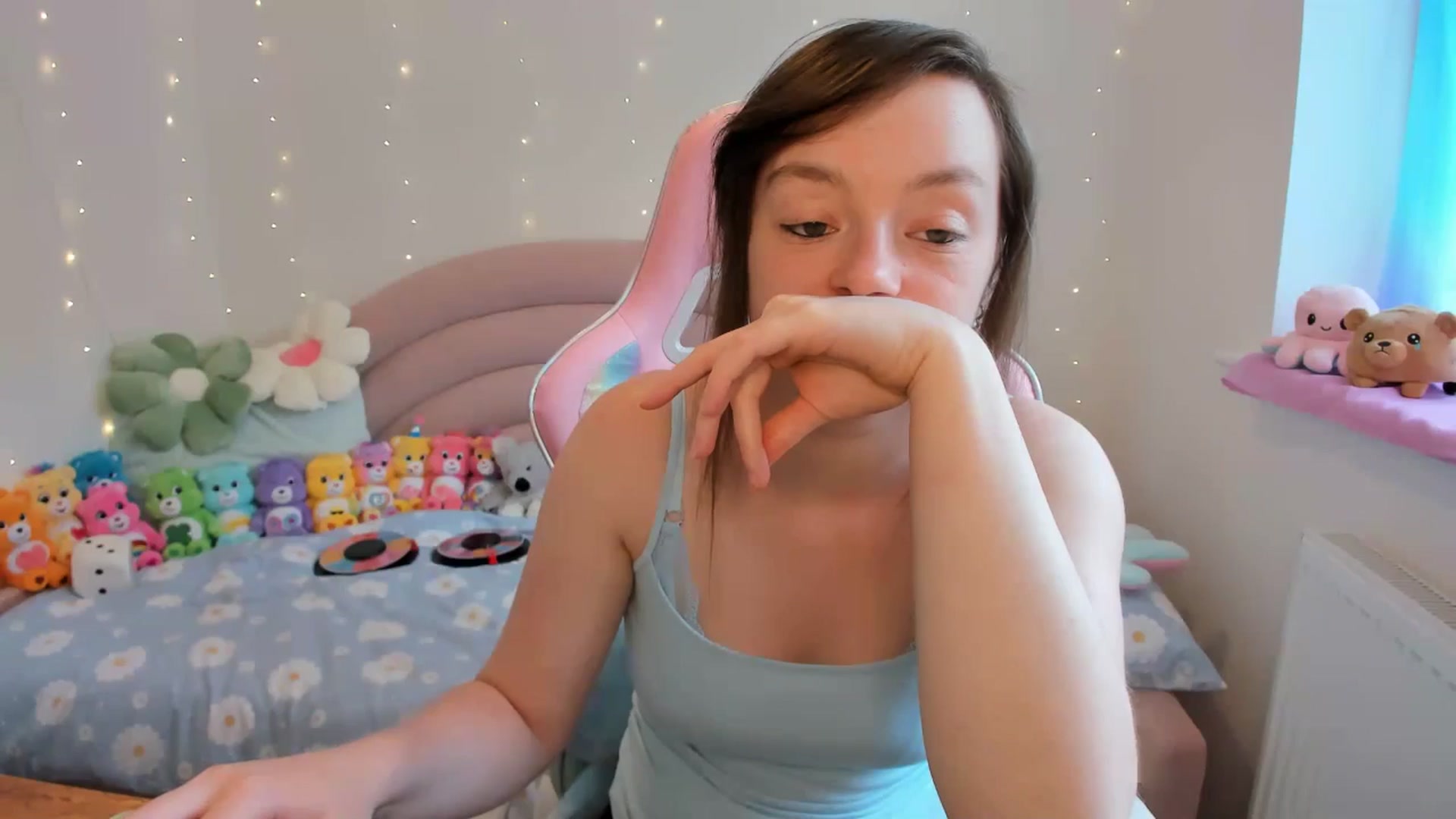 Gallery image thumbnail from JessieBear_'s myfreecams stream on, 07/18/2024, 16:19 image 12 of 20