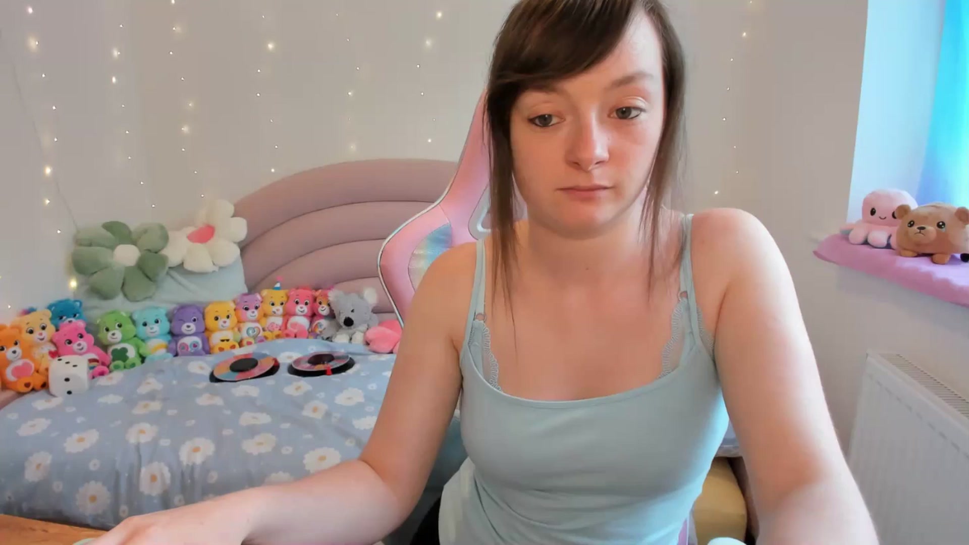 Gallery image thumbnail from JessieBear_'s myfreecams stream on, 07/18/2024, 16:19 image 18 of 20