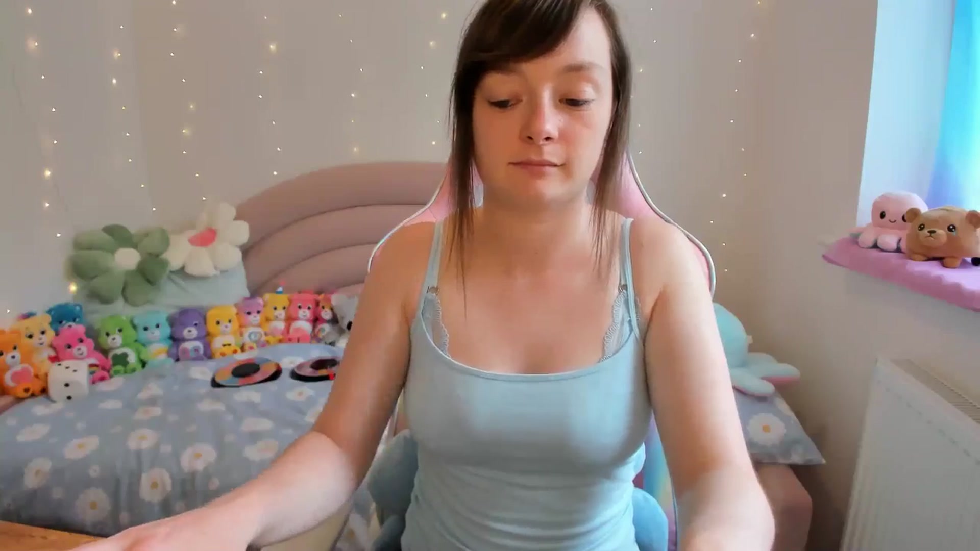 Gallery image thumbnail from JessieBear_'s myfreecams stream on, 07/18/2024, 16:19 image 7 of 20