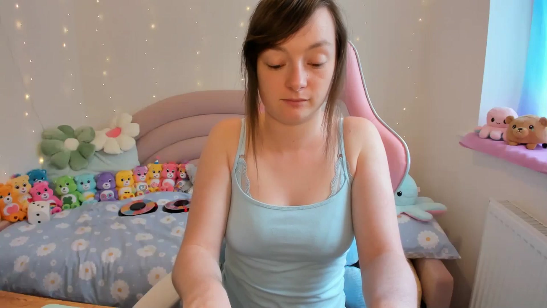 Gallery image thumbnail from JessieBear_'s myfreecams stream on, 07/18/2024, 16:19 image 13 of 20
