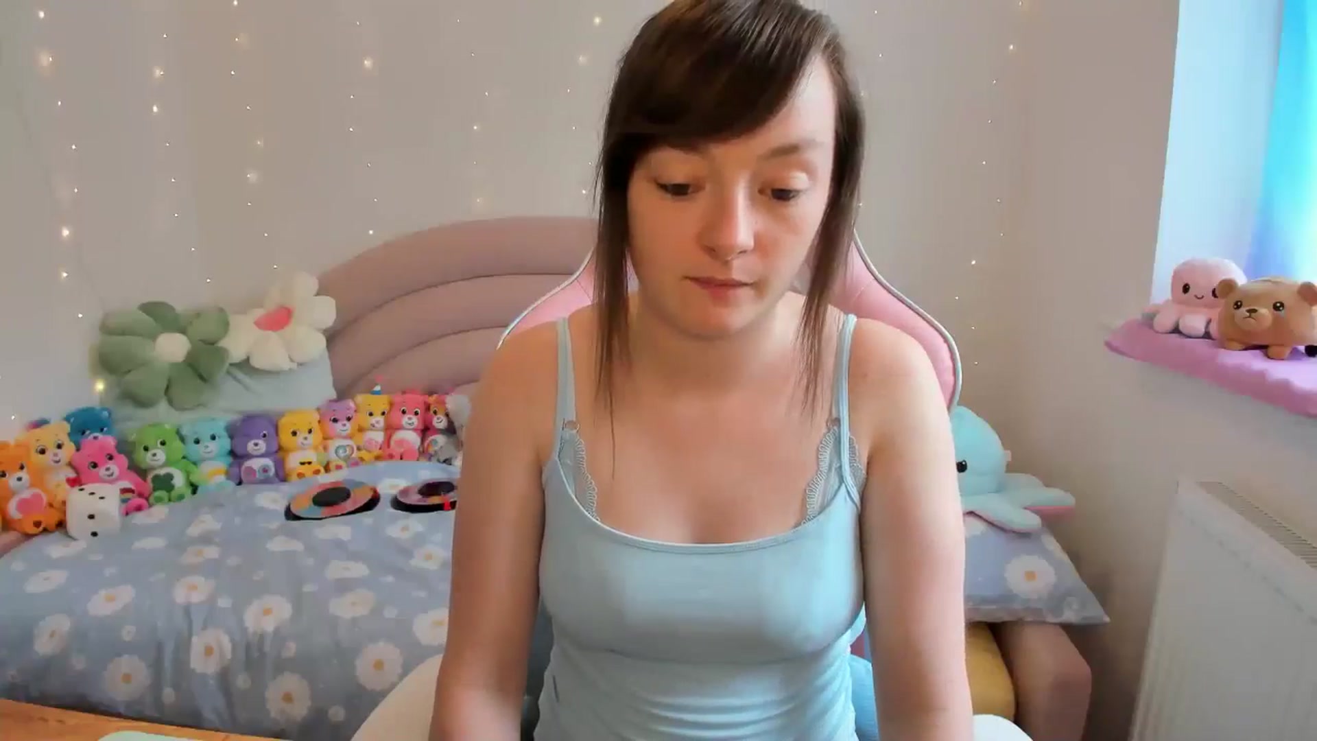 Gallery image thumbnail from JessieBear_'s myfreecams stream on, 07/18/2024, 16:19 image 6 of 20