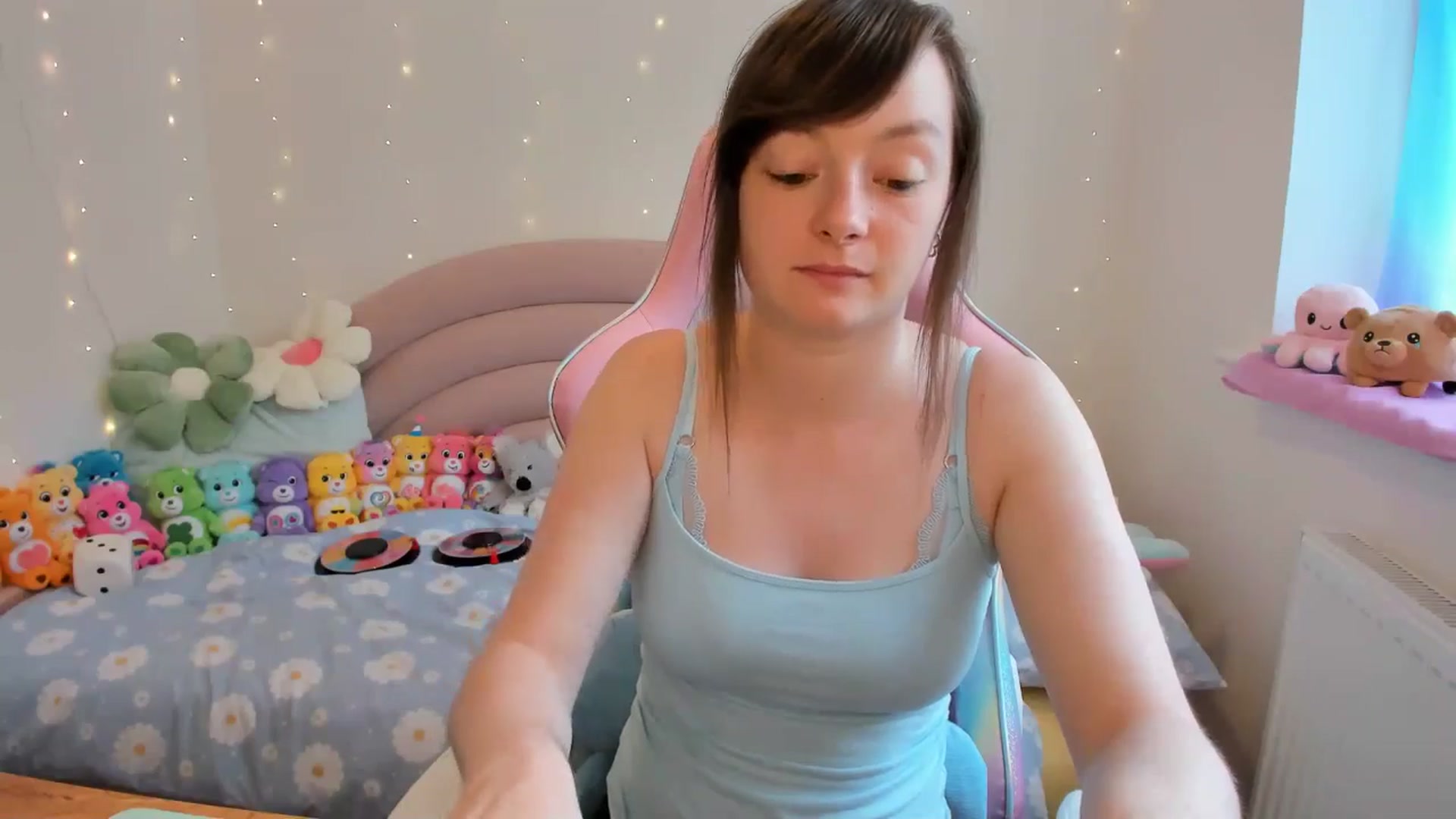 Gallery image thumbnail from JessieBear_'s myfreecams stream on, 07/18/2024, 16:19 image 11 of 20