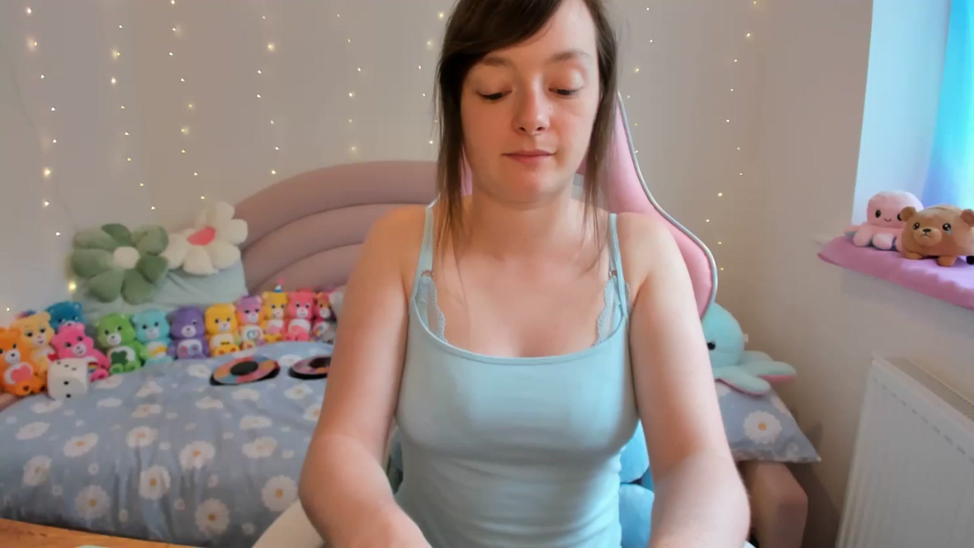 Gallery image thumbnail from JessieBear_'s myfreecams stream on, 07/18/2024, 16:44 image 3 of 20