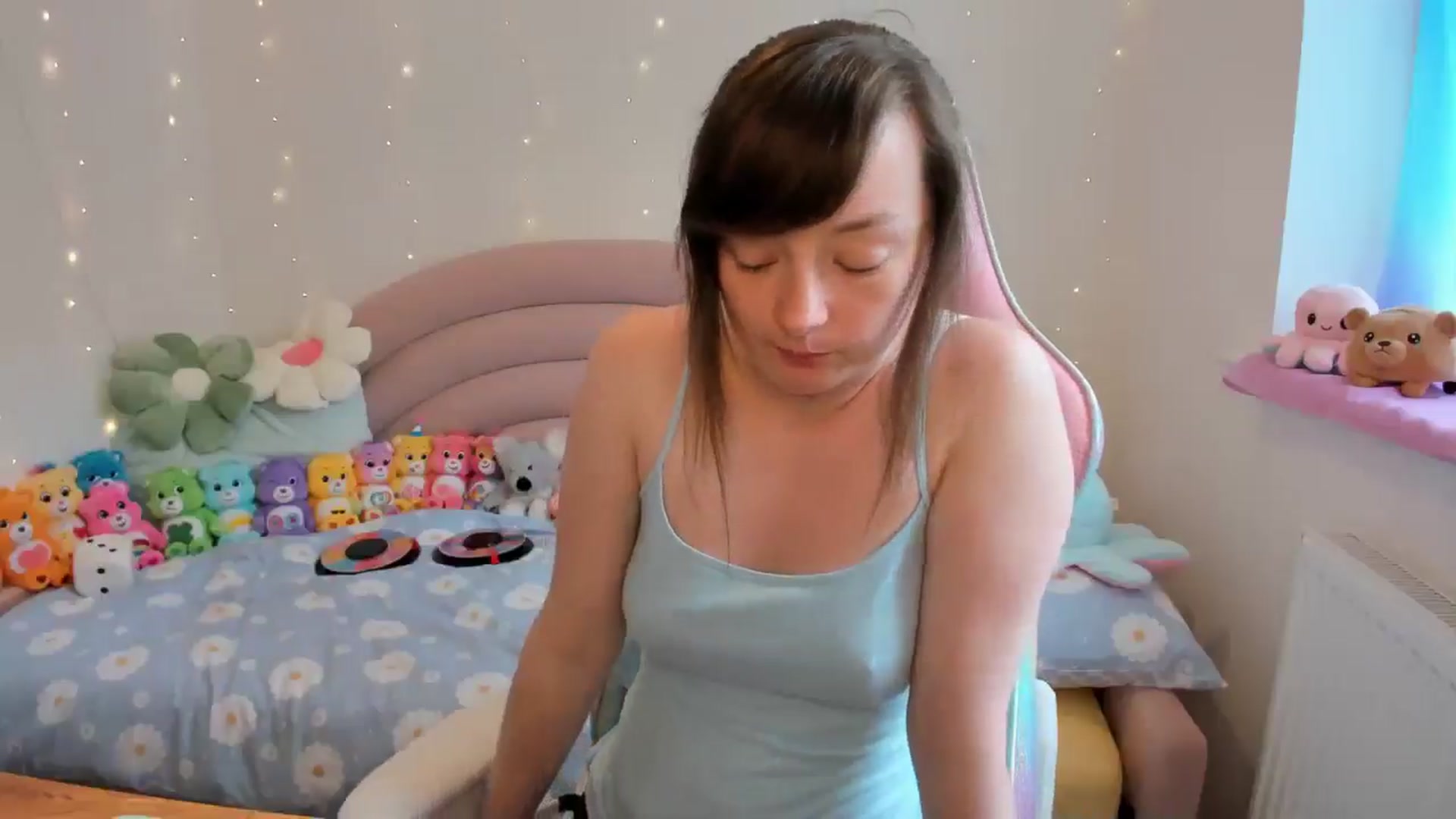 Gallery image thumbnail from JessieBear_'s myfreecams stream on, 07/18/2024, 16:44 image 11 of 20