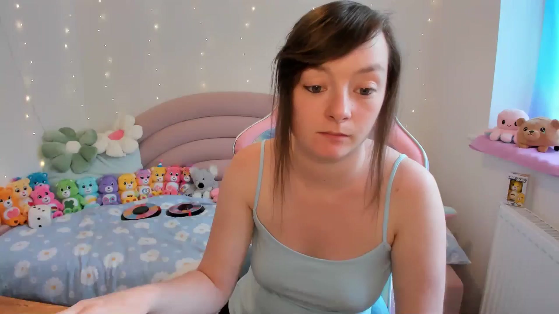 Gallery image thumbnail from JessieBear_'s myfreecams stream on, 07/18/2024, 17:15 image 9 of 20