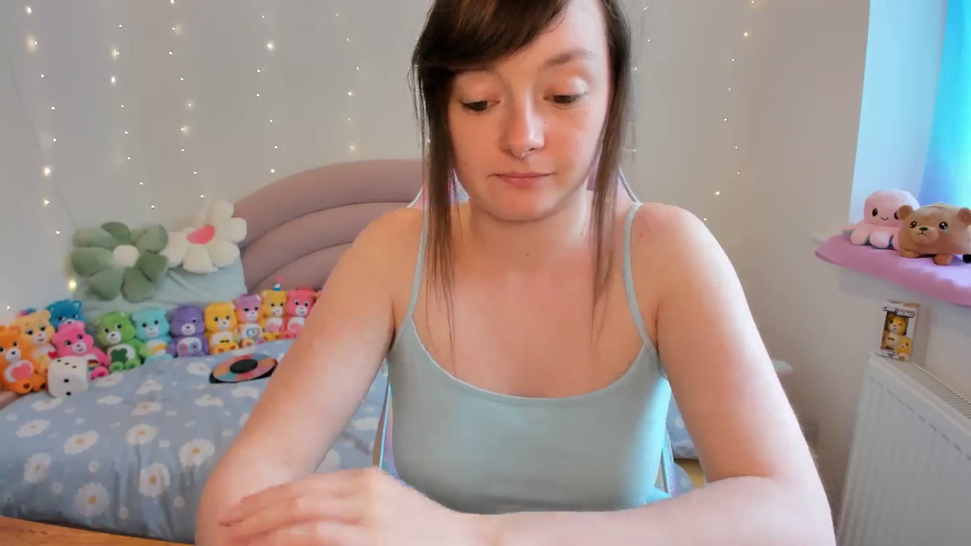 Gallery image thumbnail from JessieBear_'s myfreecams stream on, 07/18/2024, 17:15 image 18 of 20