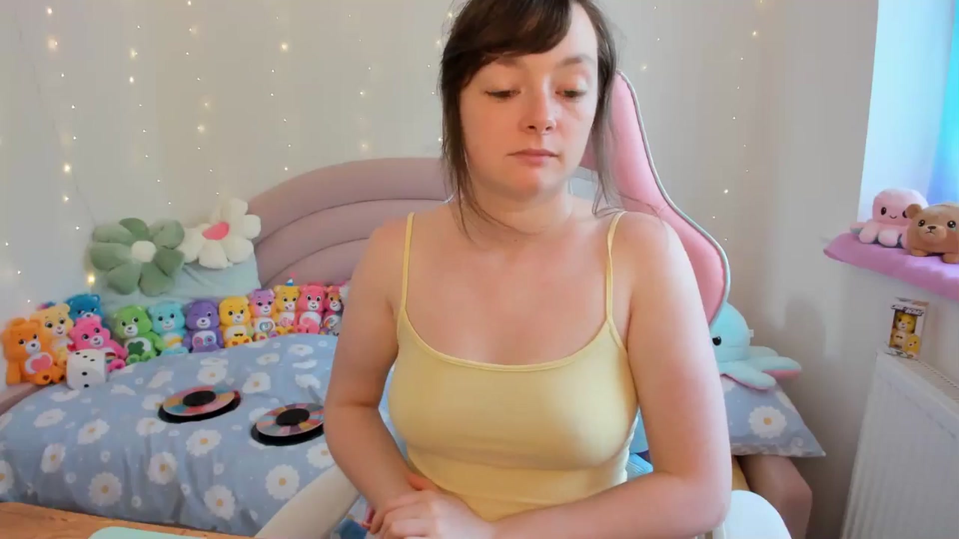 Gallery image thumbnail from JessieBear_'s myfreecams stream on, 07/19/2024, 17:35 image 10 of 20