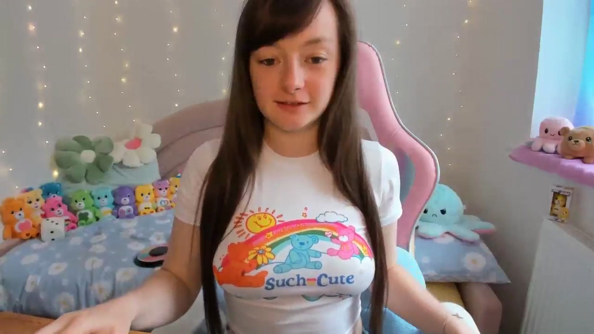 Gallery image thumbnail from JessieBear_'s myfreecams stream on, 07/22/2024, 16:57 image 14 of 20