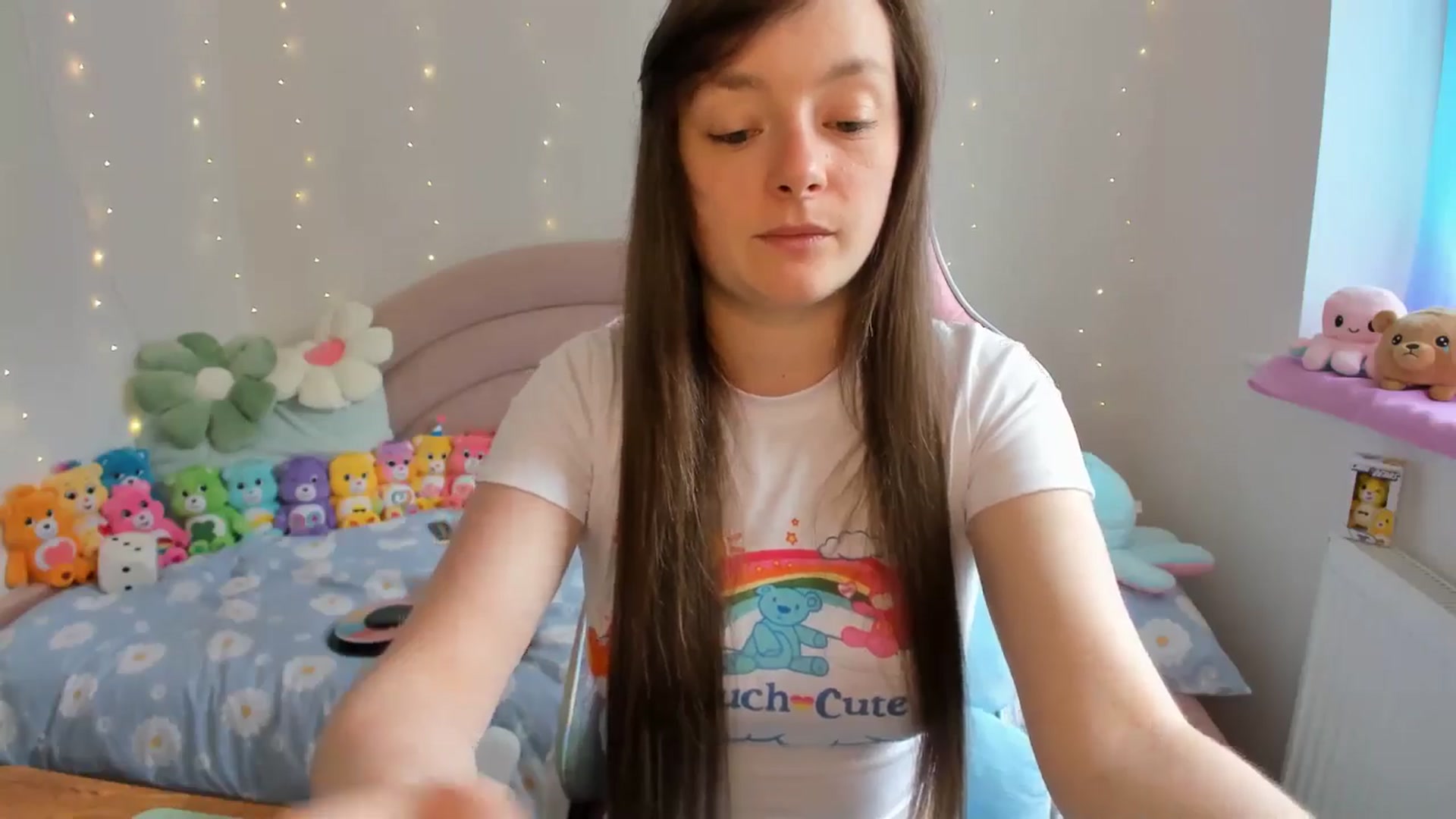 Gallery image thumbnail from JessieBear_'s myfreecams stream on, 07/22/2024, 16:57 image 6 of 20
