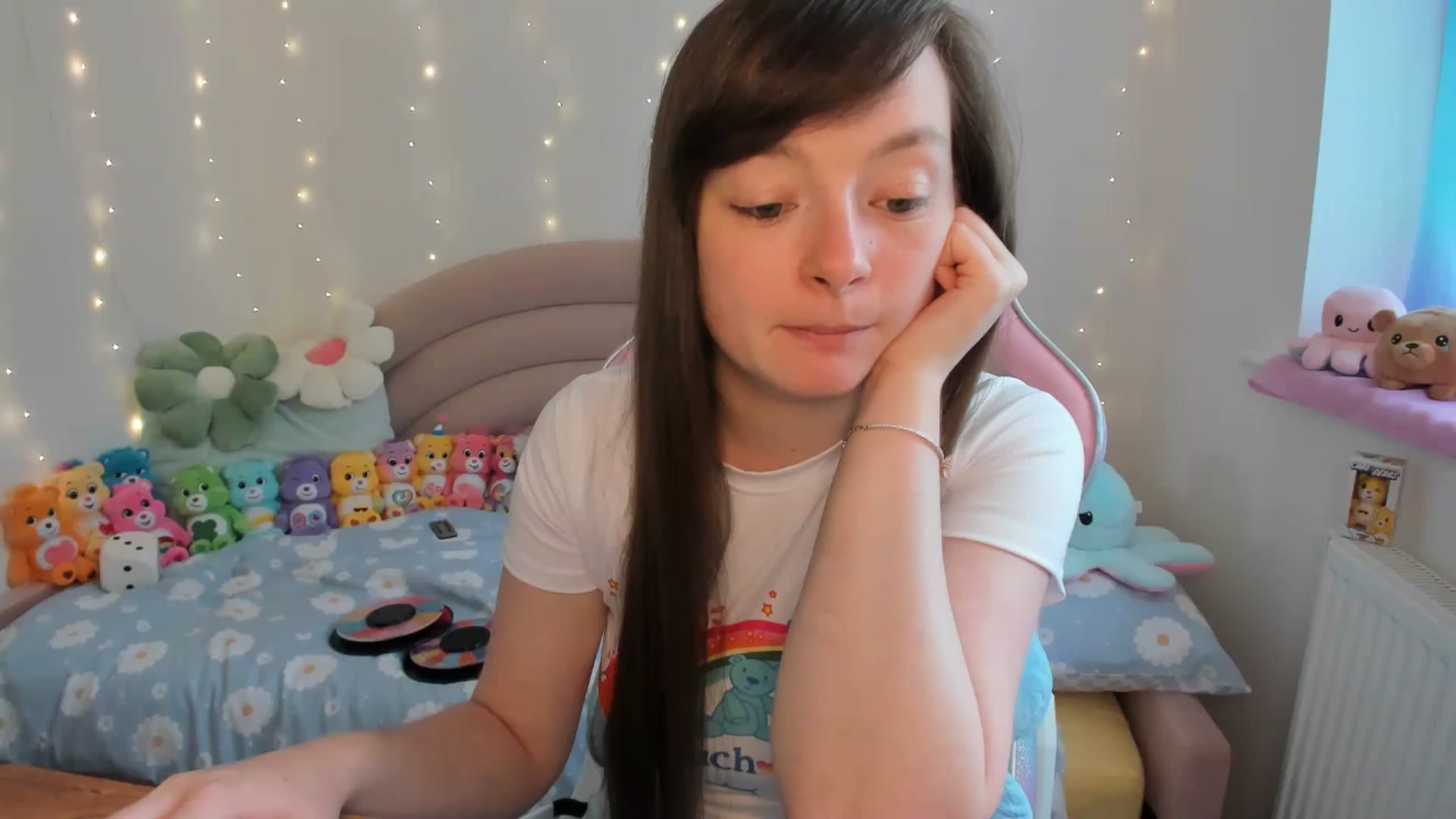 Gallery image thumbnail from JessieBear_'s myfreecams stream on, 07/22/2024, 16:57 image 9 of 20