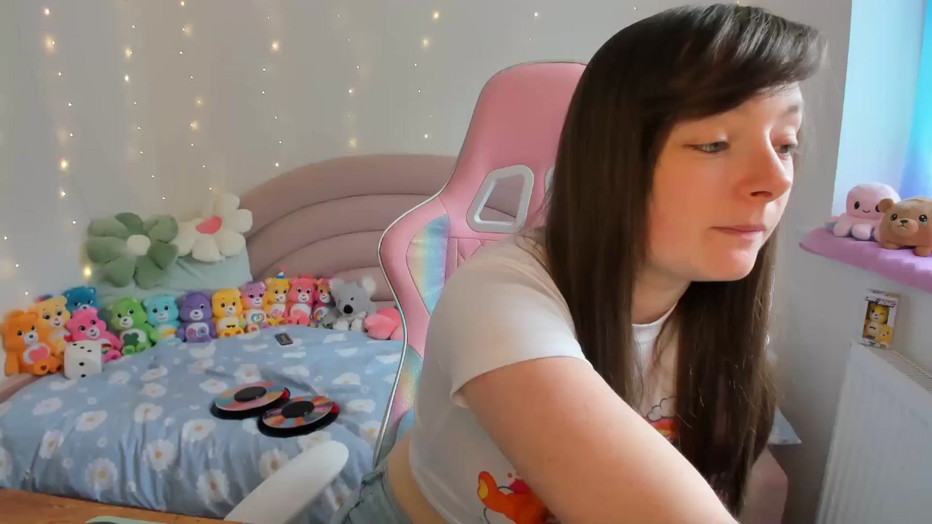 Gallery image thumbnail from JessieBear_'s myfreecams stream on, 07/22/2024, 16:57 image 10 of 20
