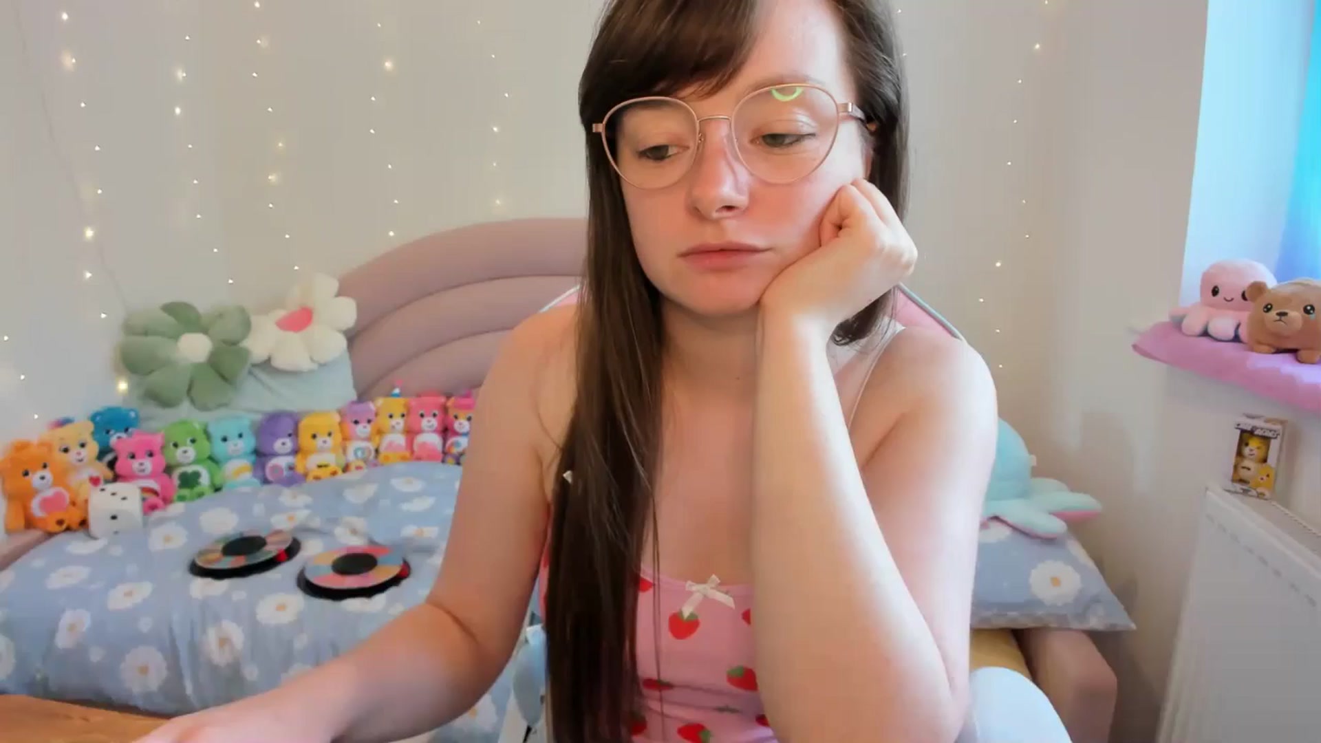 Gallery image thumbnail from JessieBear_'s myfreecams stream on, 07/23/2024, 17:10 image 11 of 20