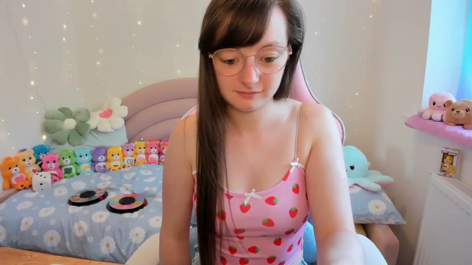 Gallery image thumbnail from JessieBear_'s myfreecams stream on, 07/23/2024, 17:10 image 9 of 20