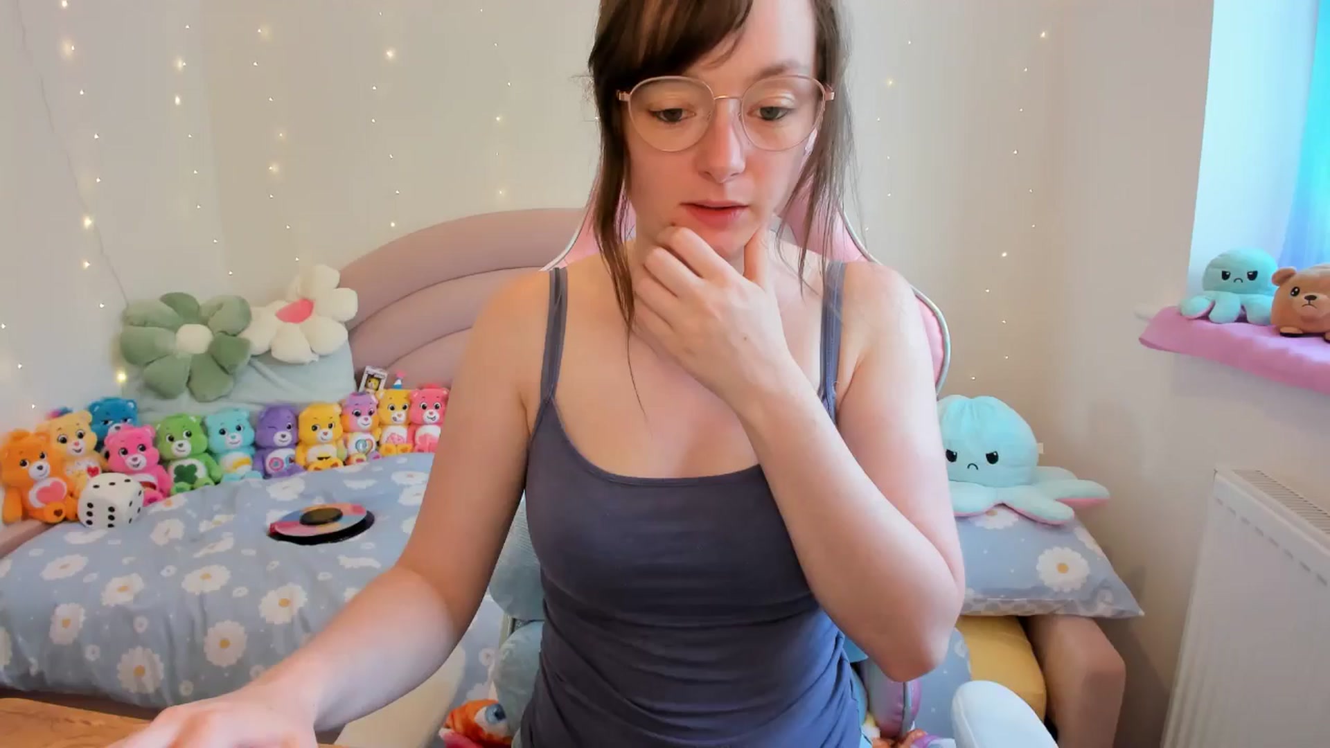 Gallery image thumbnail from JessieBear_'s myfreecams stream on, 07/29/2024, 14:29 image 1 of 20