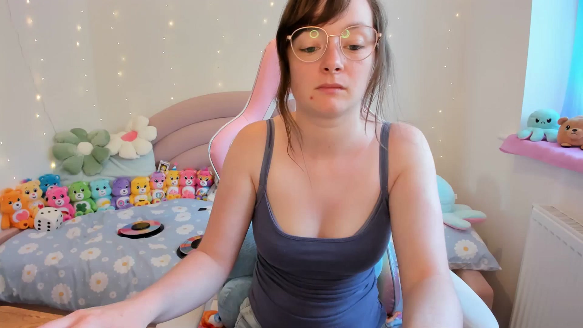 Gallery image thumbnail from JessieBear_'s myfreecams stream on, 07/29/2024, 14:50 image 11 of 20