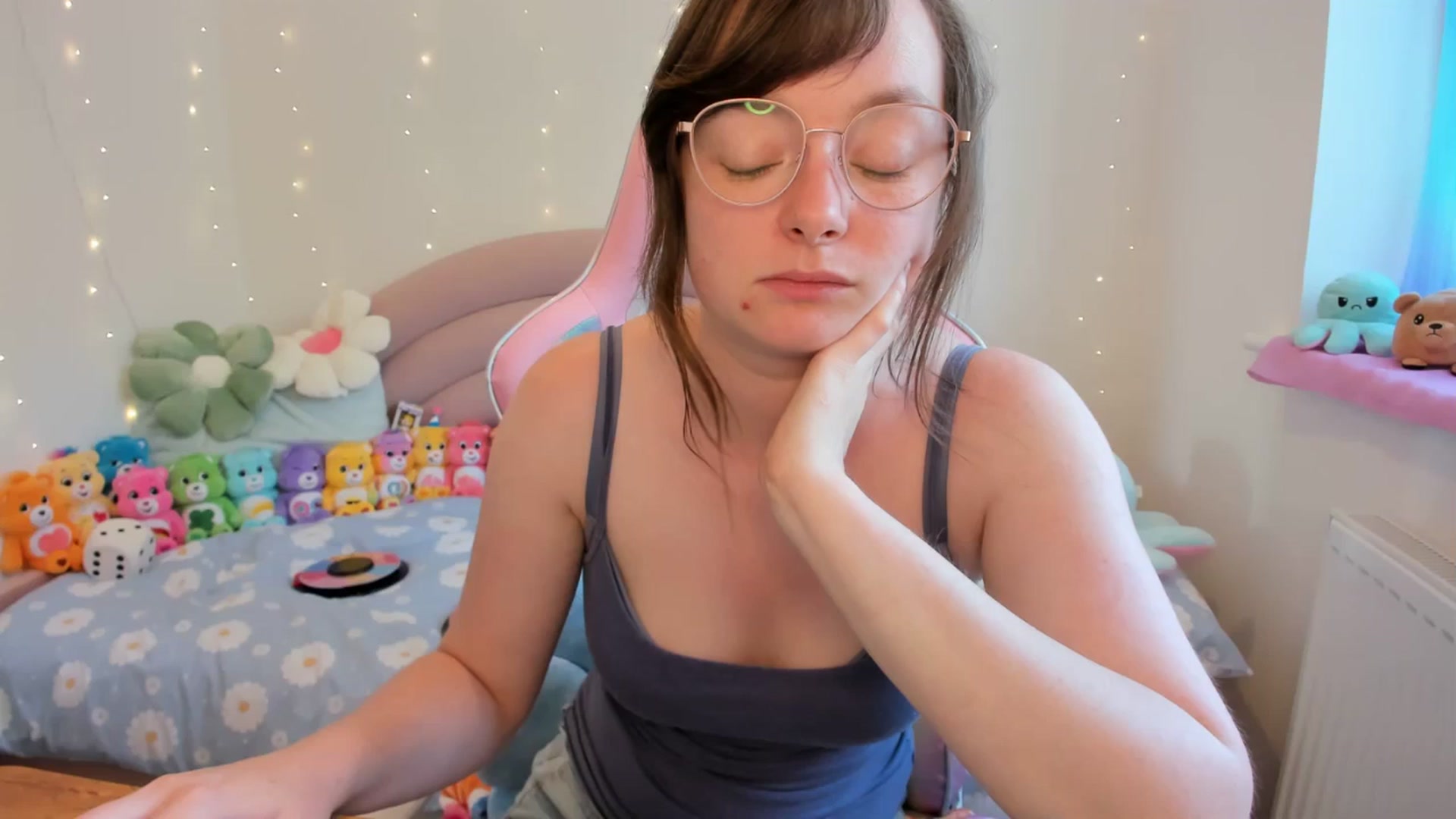 Gallery image thumbnail from JessieBear_'s myfreecams stream on, 07/29/2024, 15:17 image 6 of 20