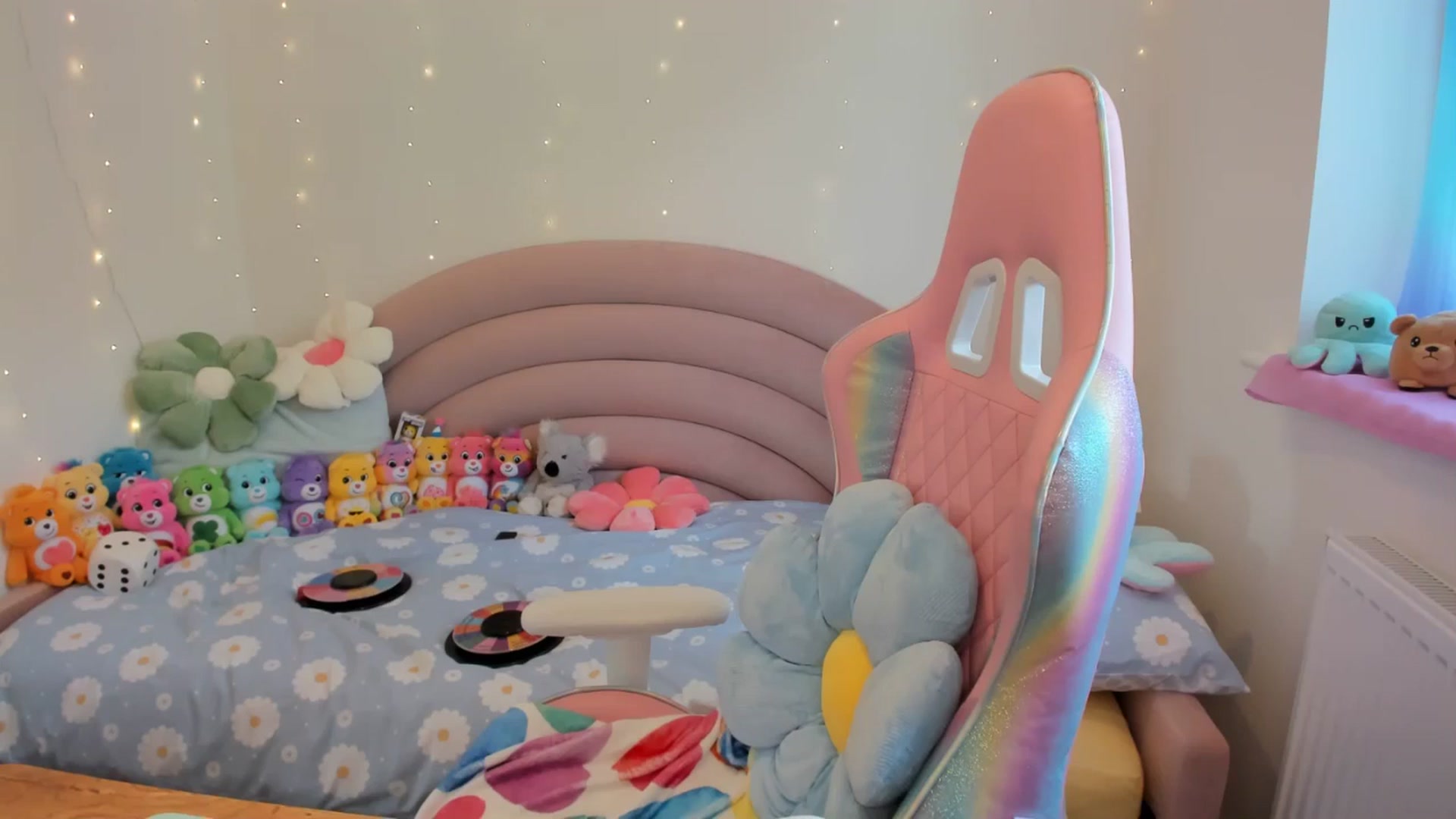 Gallery image thumbnail from JessieBear_'s myfreecams stream on, 07/29/2024, 15:36 image 20 of 20