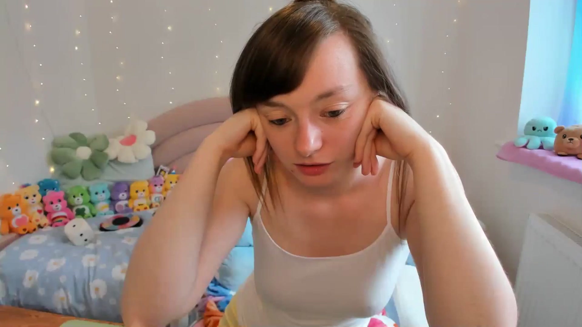 Gallery image thumbnail from JessieBear_'s myfreecams stream on, 07/30/2024, 12:54 image 15 of 20