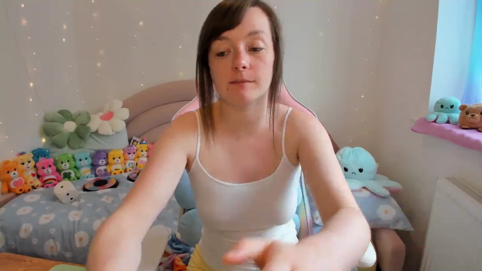 Gallery image thumbnail from JessieBear_'s myfreecams stream on, 07/30/2024, 12:54 image 17 of 20