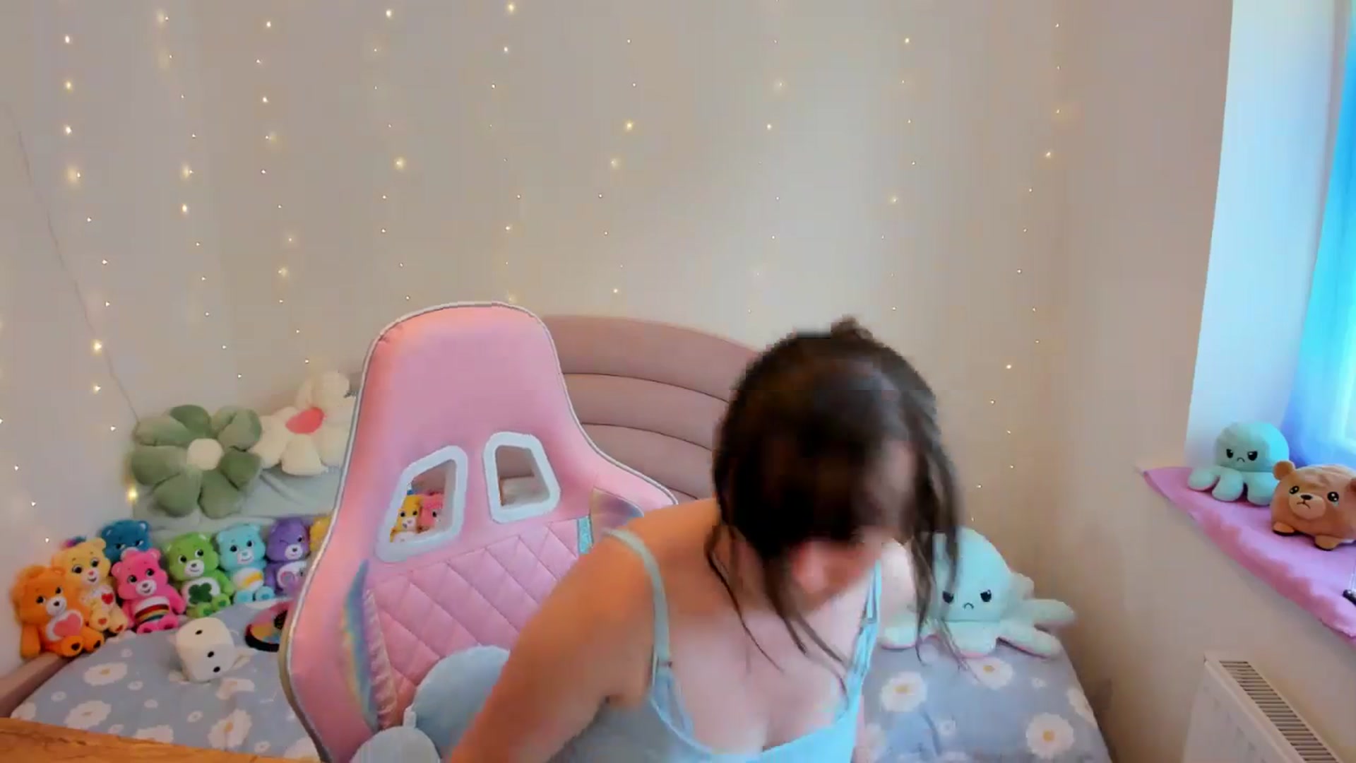 Gallery image thumbnail from JessieBear_'s myfreecams stream on, 08/01/2024, 14:18 image 20 of 20