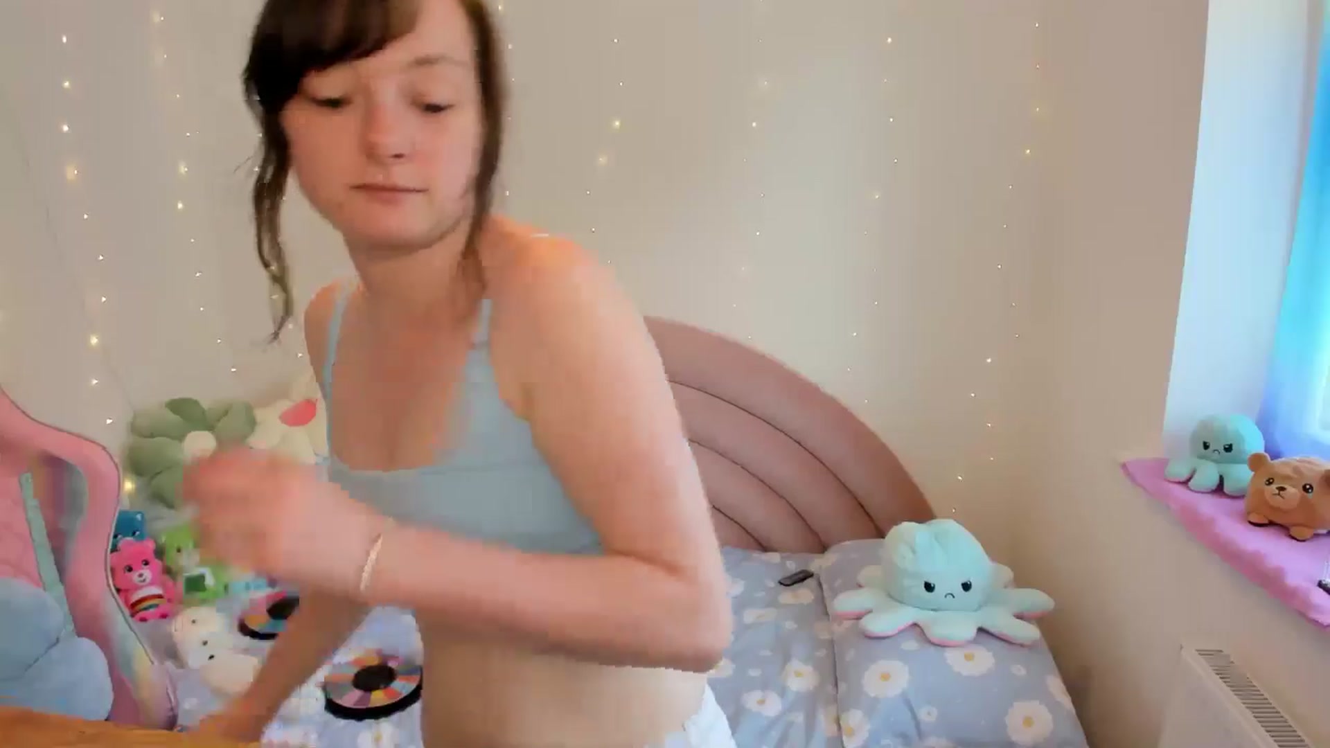 Gallery image thumbnail from JessieBear_'s myfreecams stream on, 08/01/2024, 14:18 image 16 of 20