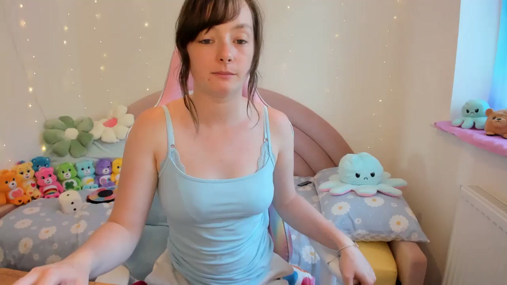 Gallery image thumbnail from JessieBear_'s myfreecams stream on, 08/01/2024, 15:38 image 12 of 20