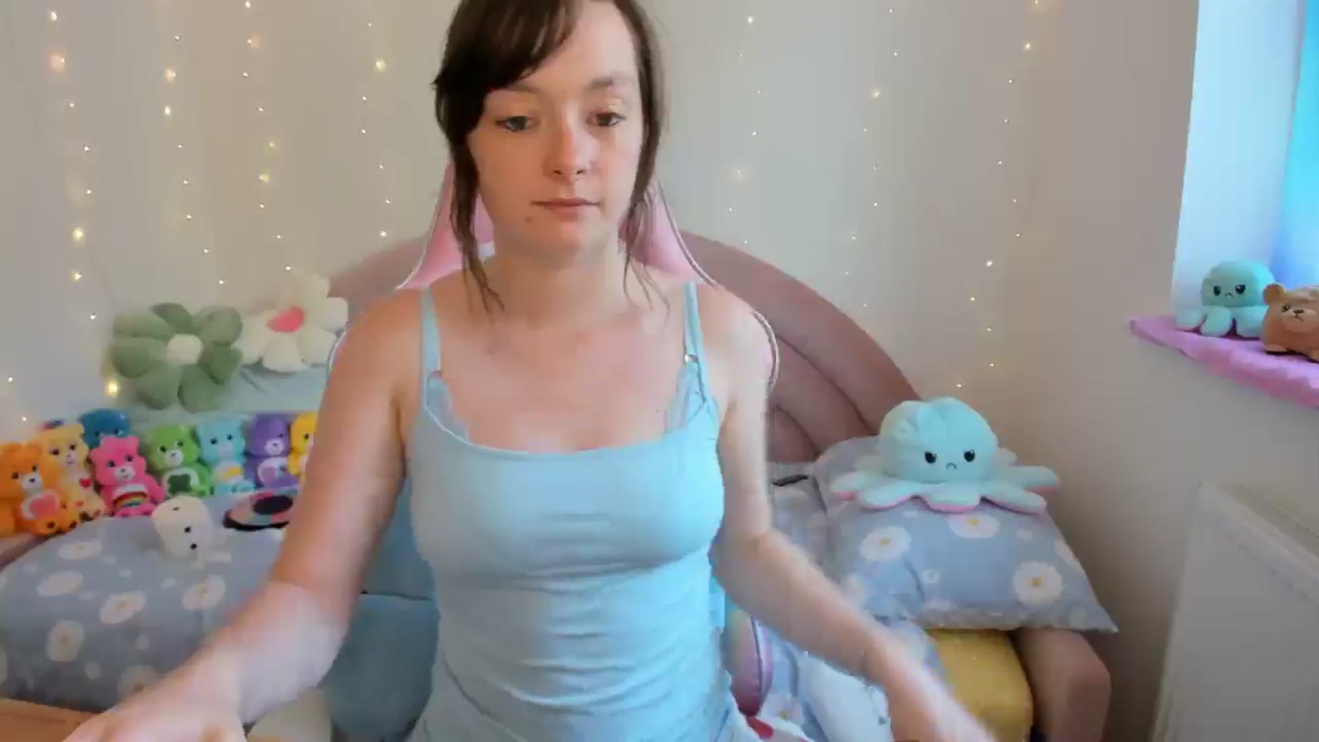 Gallery image thumbnail from JessieBear_'s myfreecams stream on, 08/01/2024, 15:56 image 18 of 20