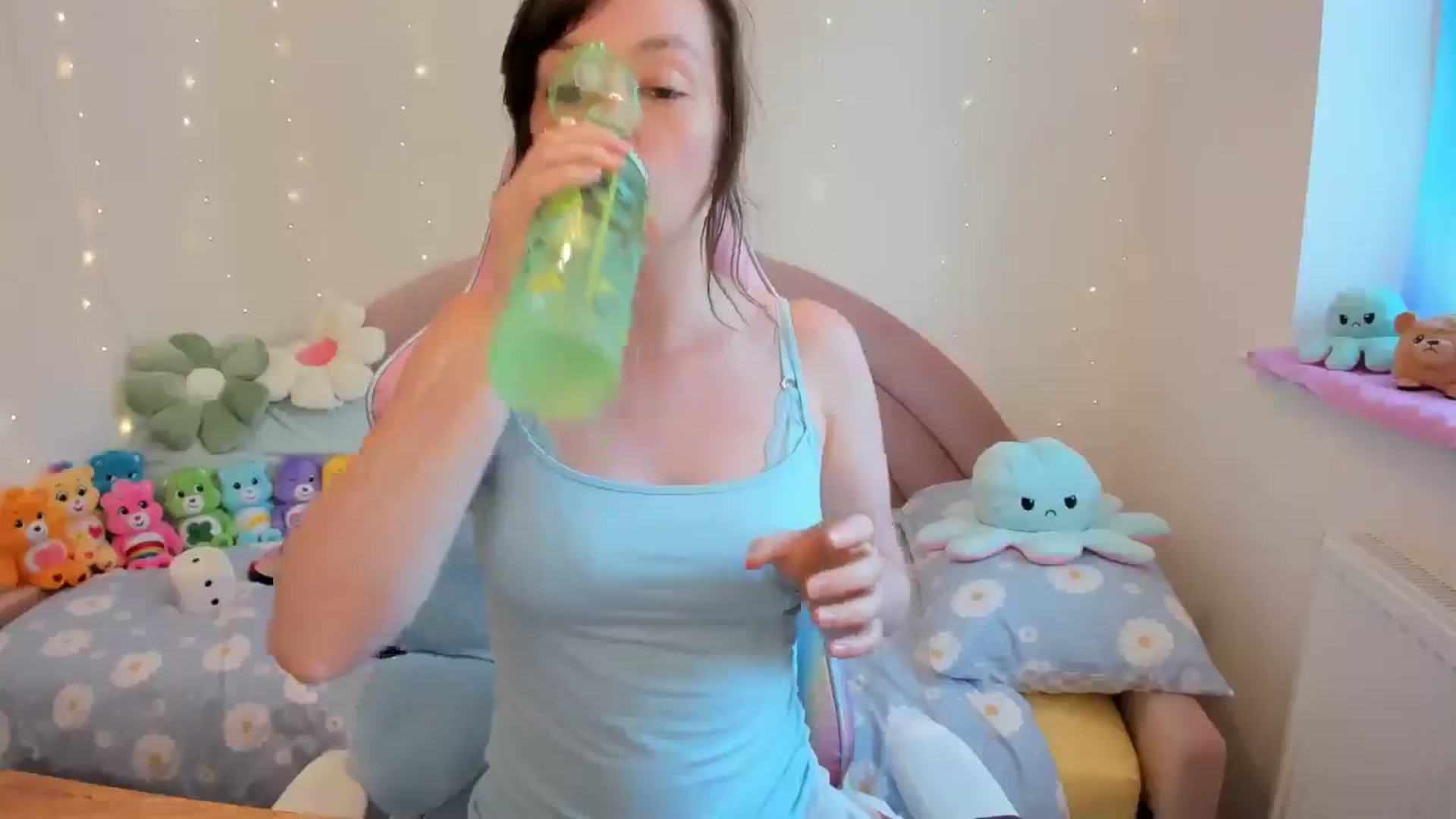 Gallery image thumbnail from JessieBear_'s myfreecams stream on, 08/01/2024, 15:56 image 17 of 20