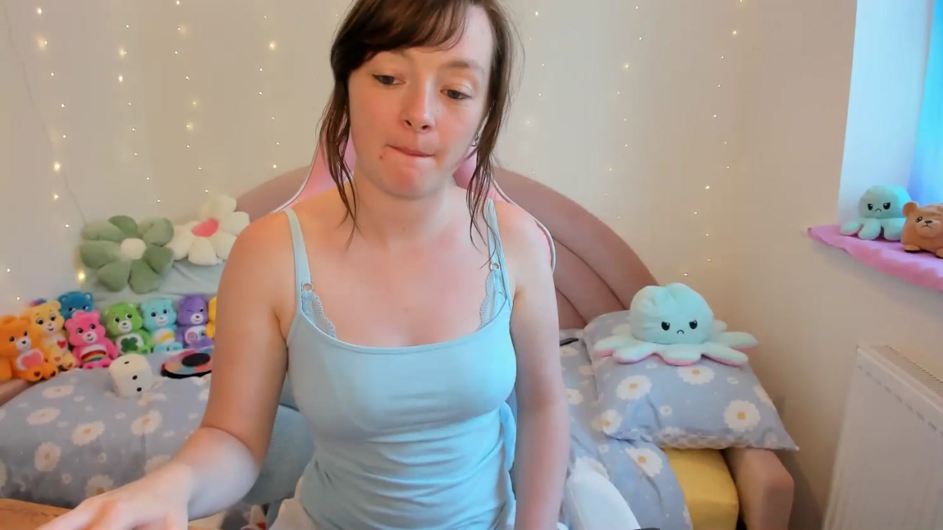 Gallery image thumbnail from JessieBear_'s myfreecams stream on, 08/01/2024, 15:56 image 11 of 20