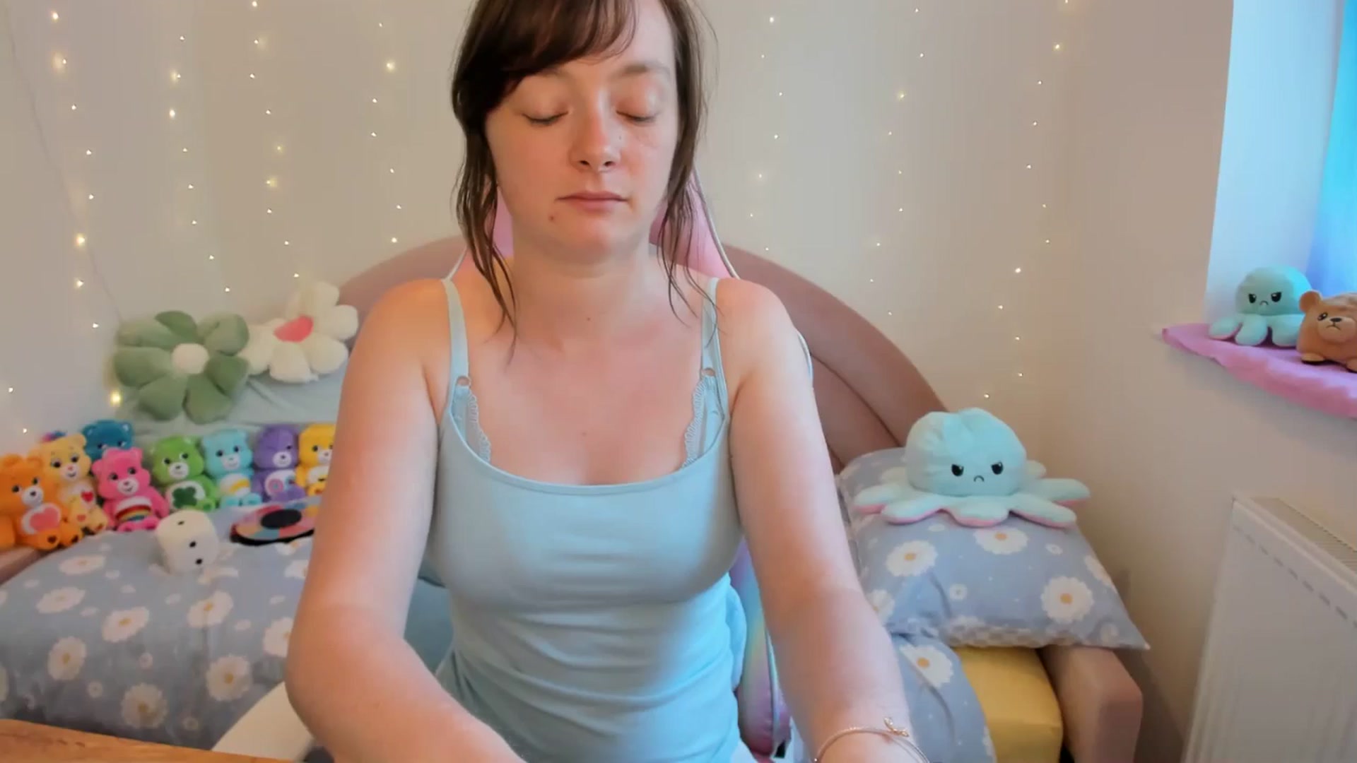 Gallery image thumbnail from JessieBear_'s myfreecams stream on, 08/01/2024, 15:56 image 12 of 20
