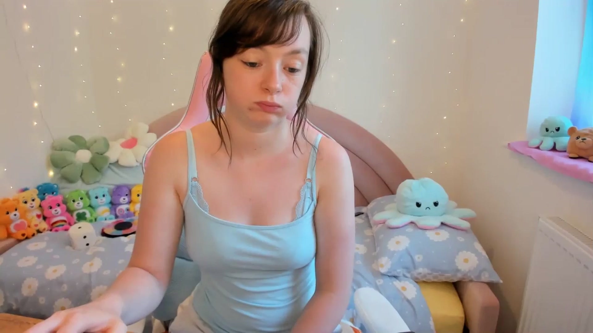 Gallery image thumbnail from JessieBear_'s myfreecams stream on, 08/01/2024, 15:56 image 9 of 20