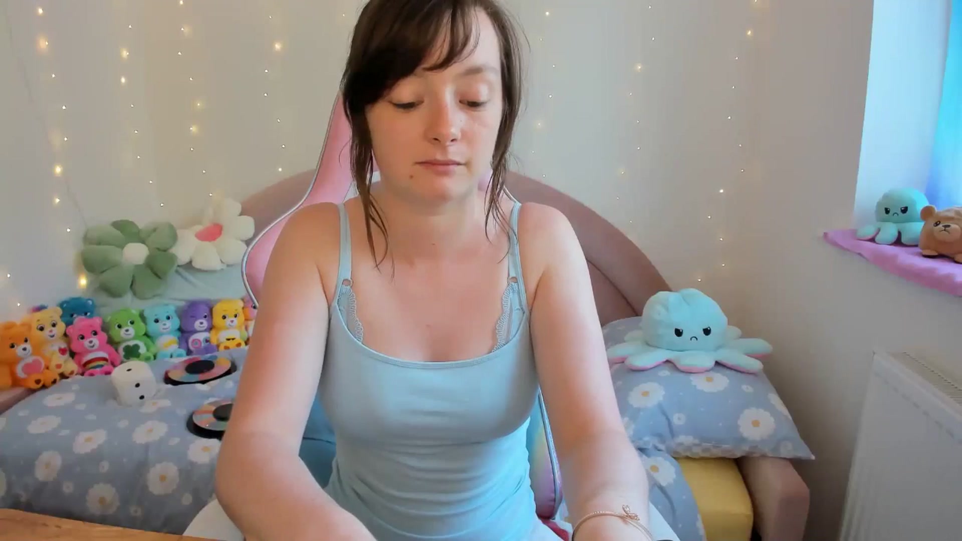 Gallery image thumbnail from JessieBear_'s myfreecams stream on, 08/01/2024, 16:59 image 8 of 20