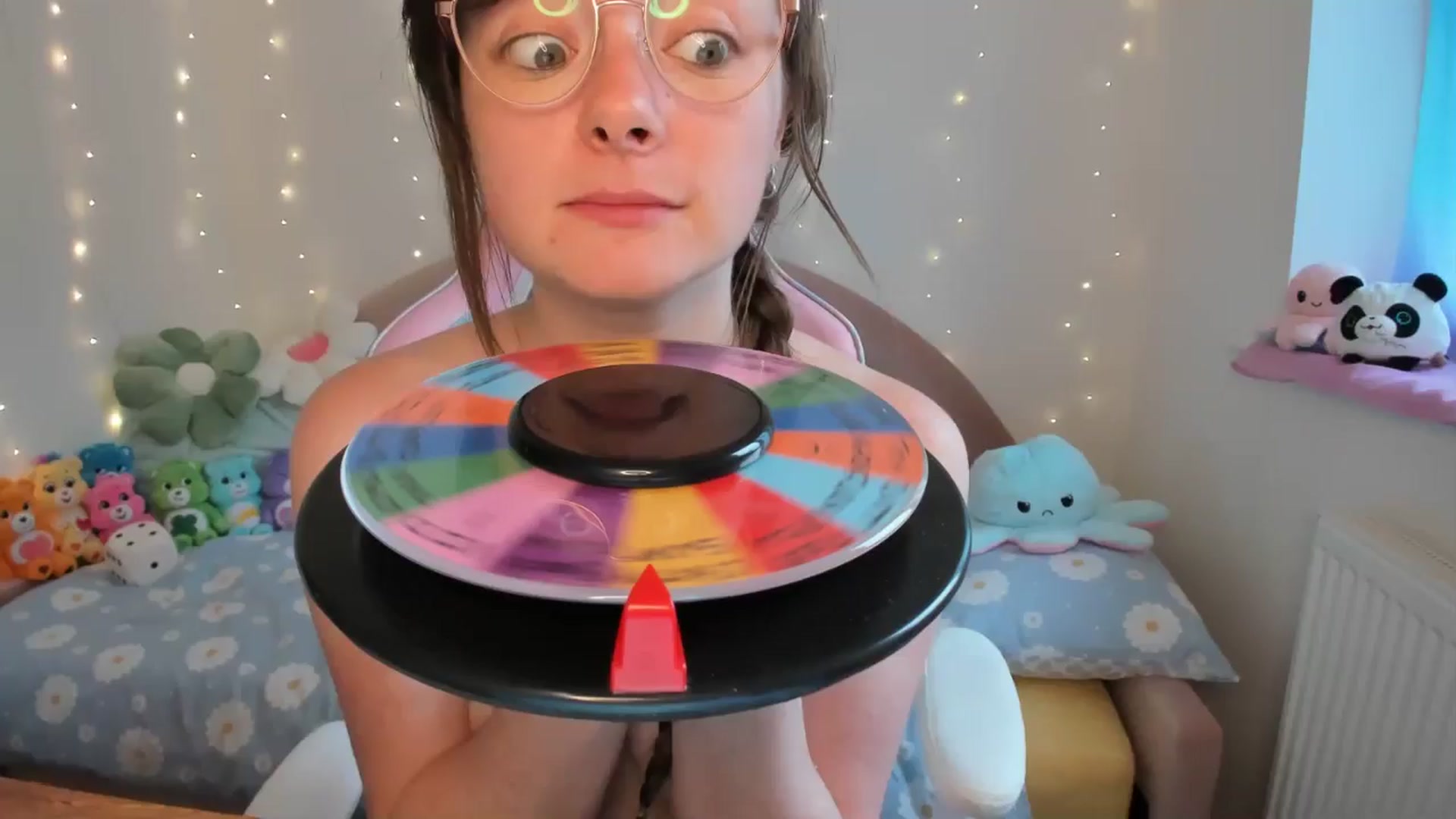 Gallery image thumbnail from JessieBear_'s myfreecams stream on, 08/15/2024, 17:15 image 9 of 20