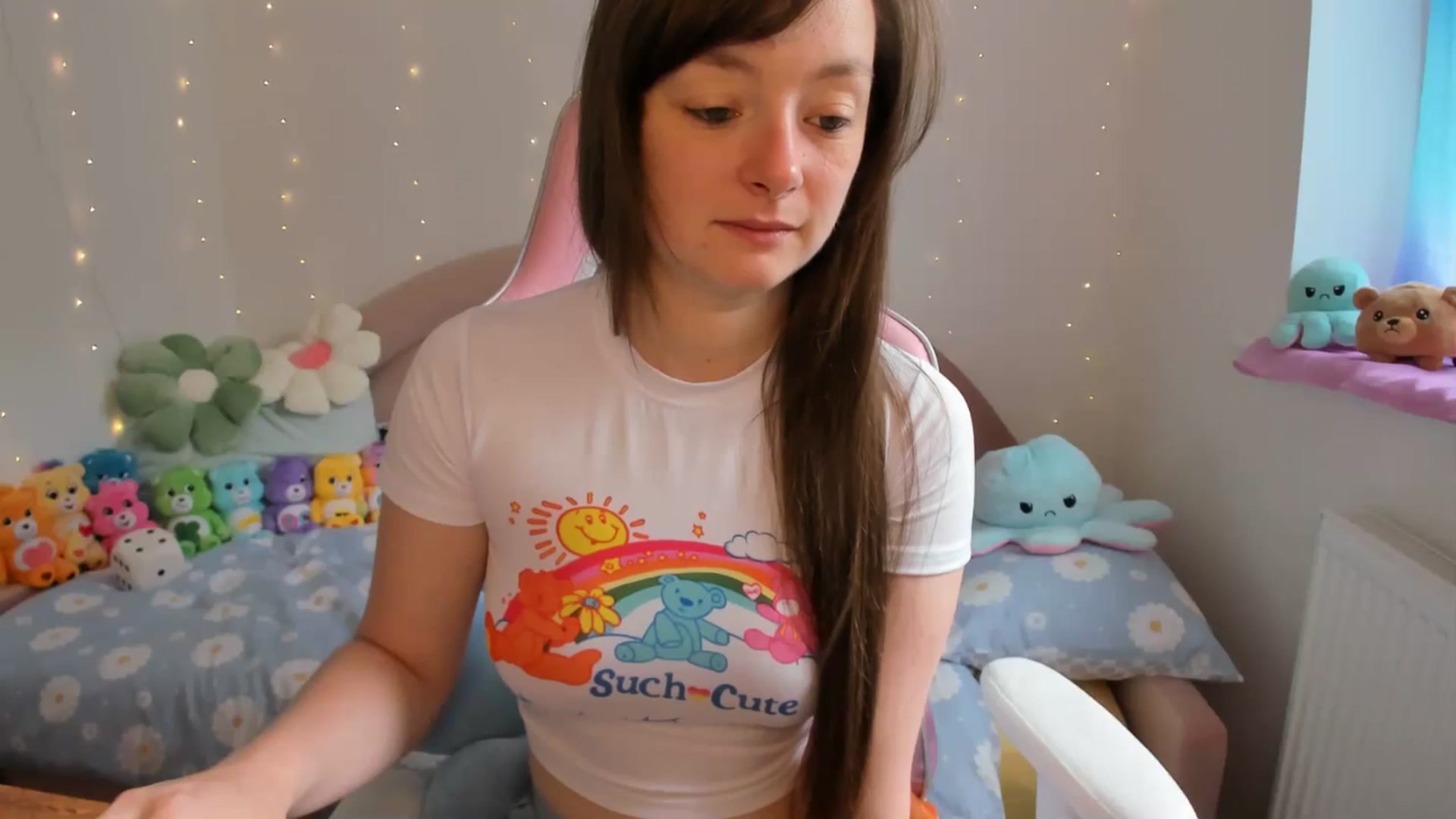 Gallery image thumbnail from JessieBear_'s myfreecams stream on, 08/16/2024, 09:29 image 7 of 20