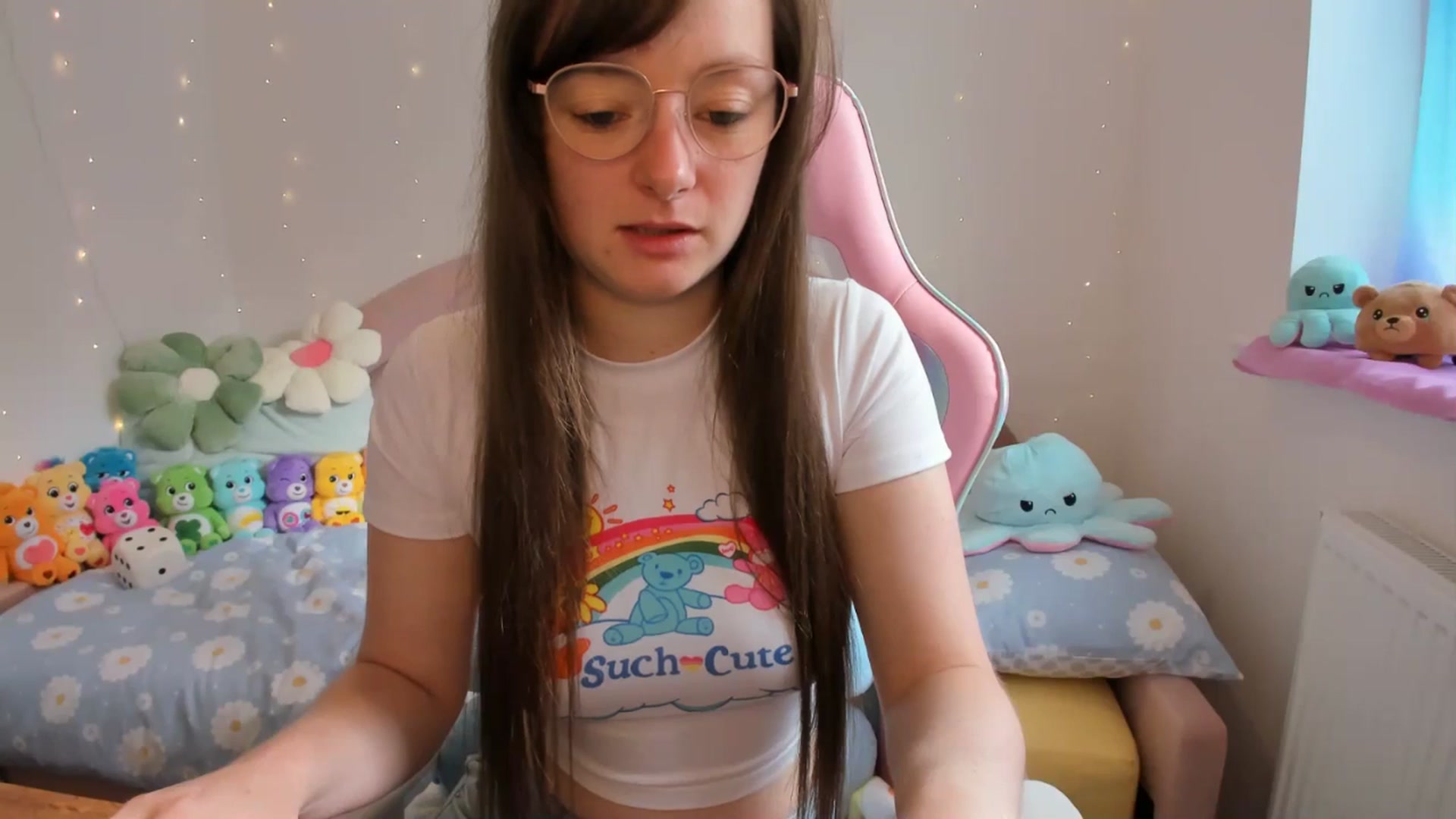 Gallery image thumbnail from JessieBear_'s myfreecams stream on, 08/16/2024, 10:07 image 14 of 20
