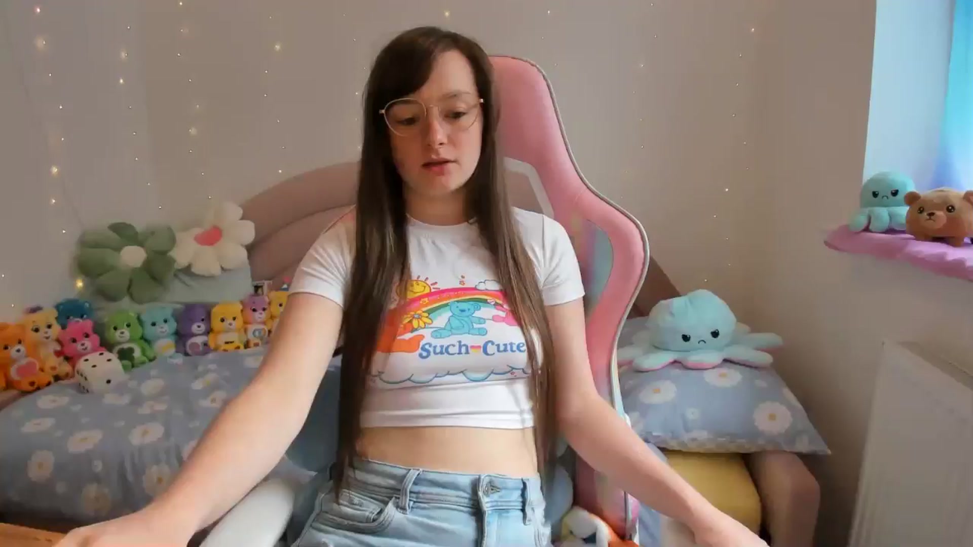 Gallery image thumbnail from JessieBear_'s myfreecams stream on, 08/16/2024, 10:07 image 4 of 20