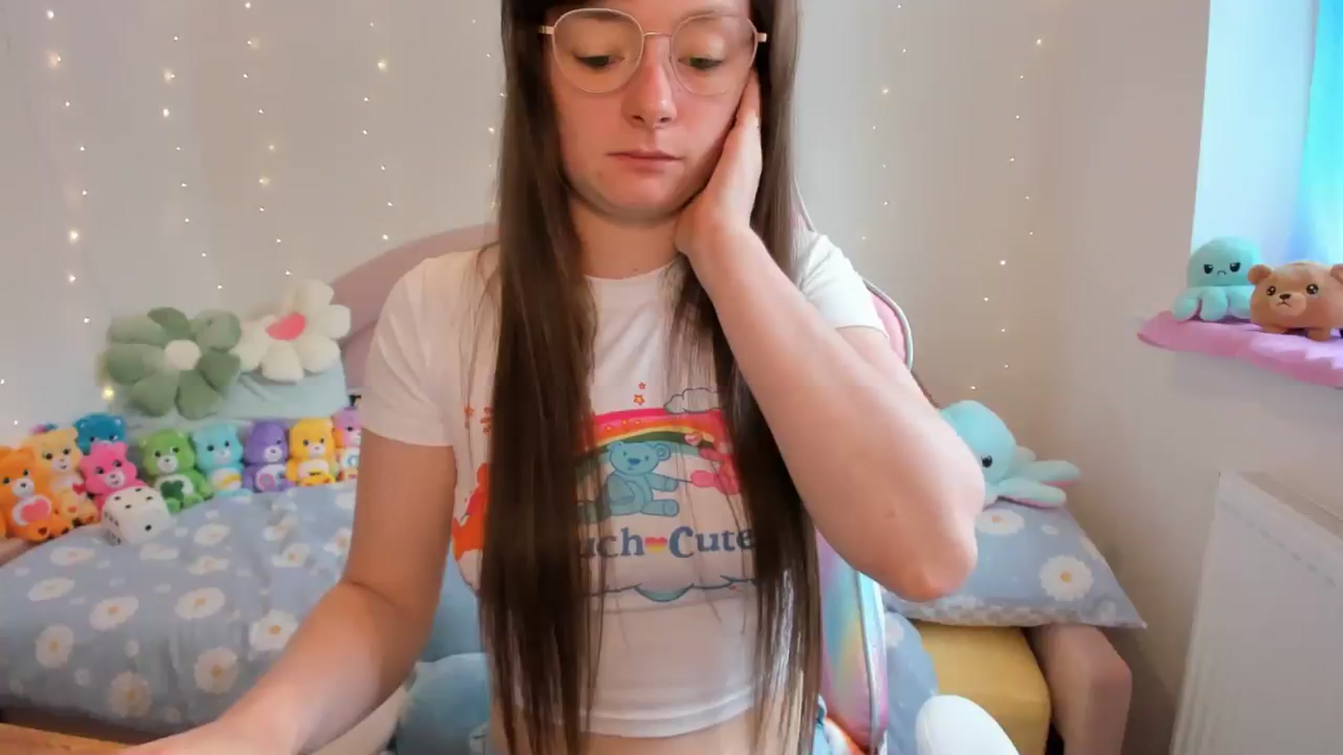 Gallery image thumbnail from JessieBear_'s myfreecams stream on, 08/16/2024, 10:57 image 7 of 20