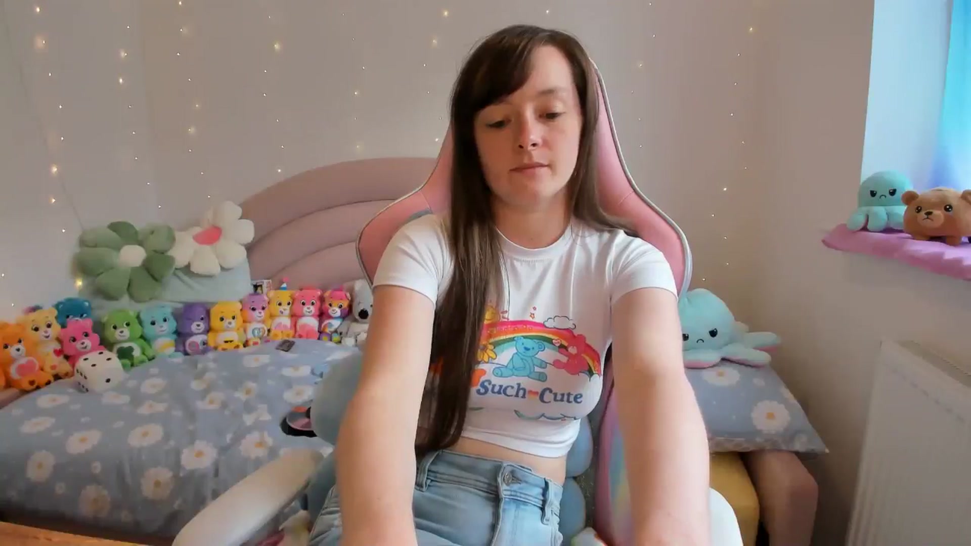Gallery image thumbnail from JessieBear_'s myfreecams stream on, 08/16/2024, 10:57 image 17 of 20