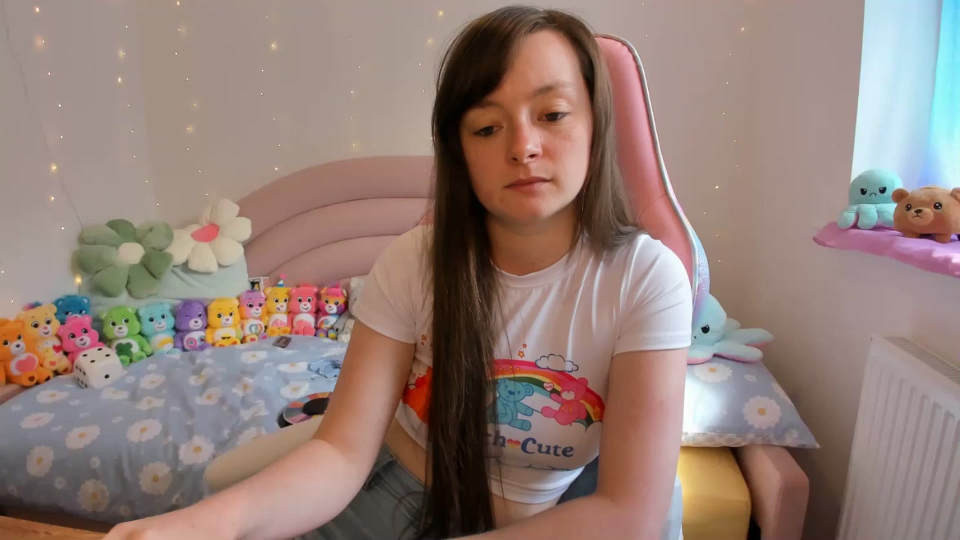 Gallery image thumbnail from JessieBear_'s myfreecams stream on, 08/16/2024, 11:37 image 2 of 20