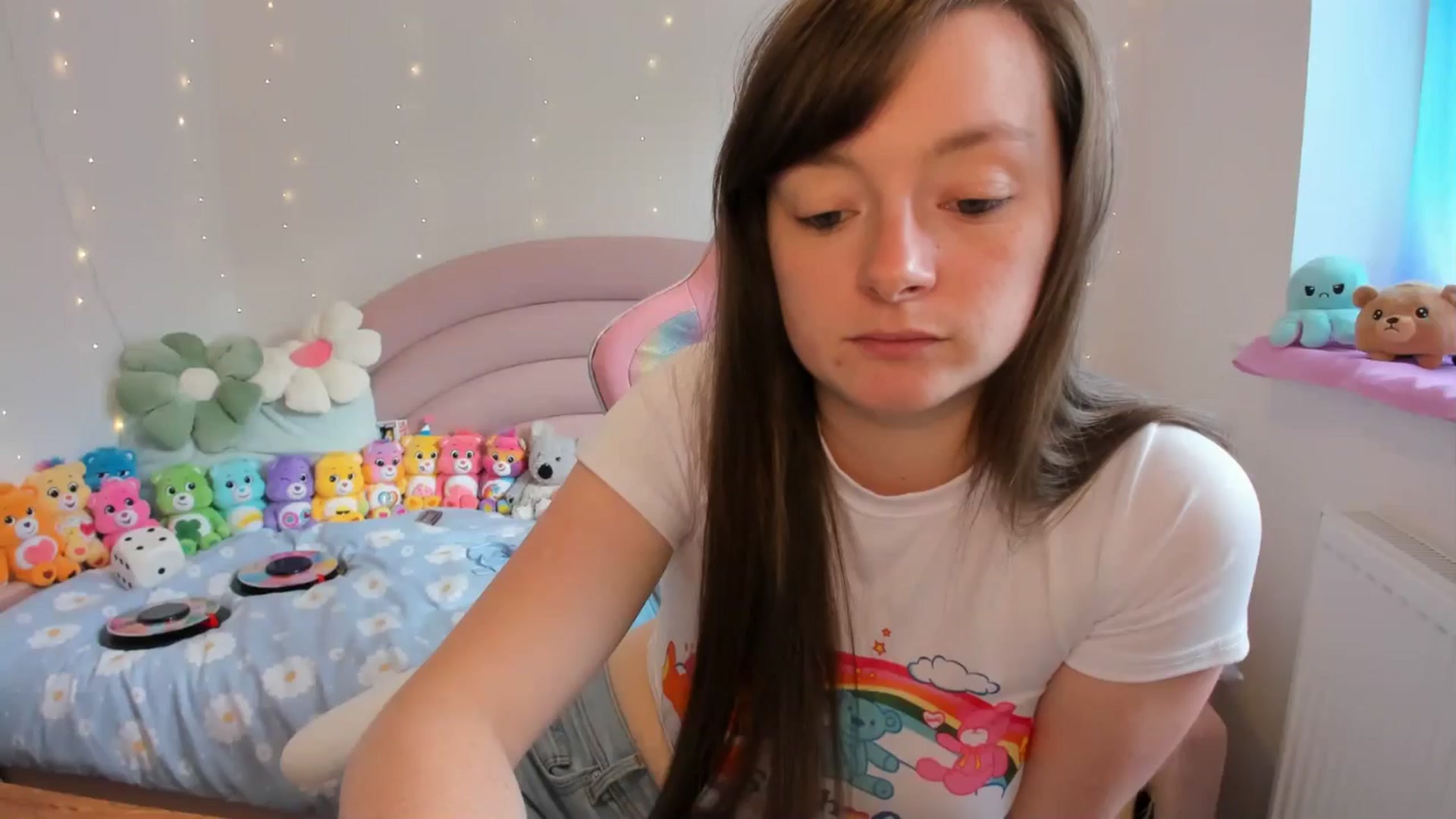 Gallery image thumbnail from JessieBear_'s myfreecams stream on, 08/16/2024, 11:37 image 8 of 20