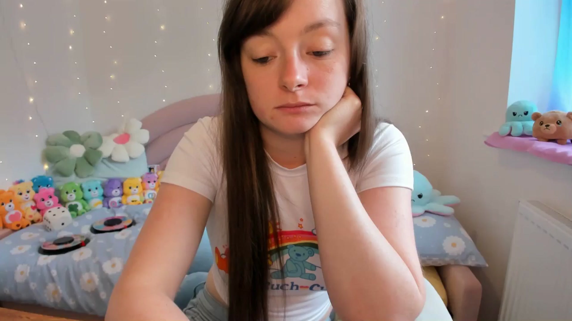 Gallery image thumbnail from JessieBear_'s myfreecams stream on, 08/16/2024, 11:37 image 11 of 20