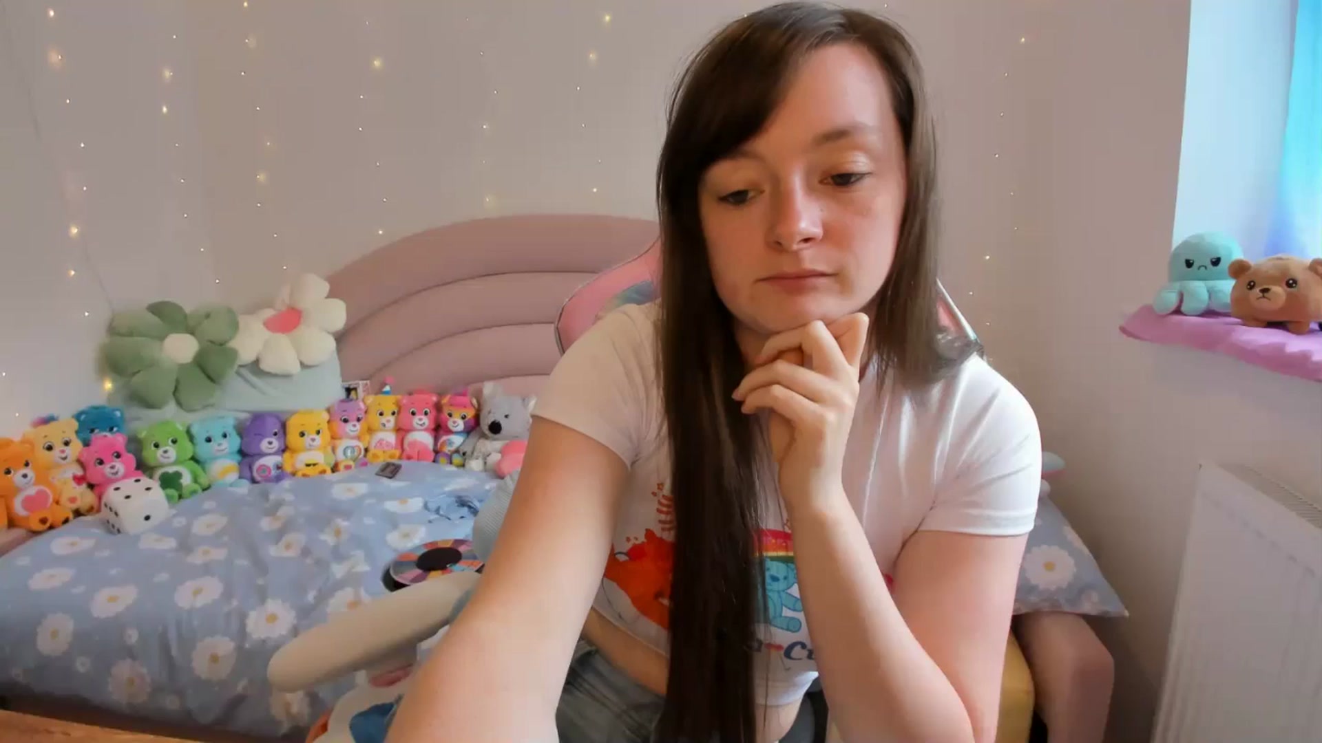 Gallery image thumbnail from JessieBear_'s myfreecams stream on, 08/16/2024, 11:37 image 3 of 20