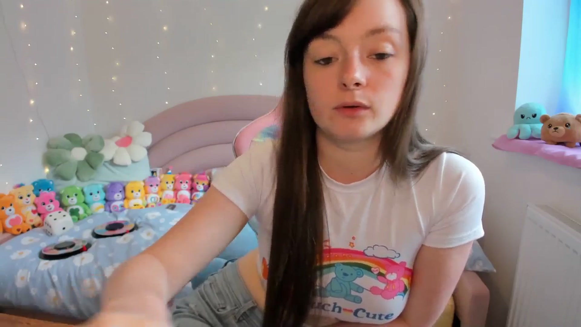 Gallery image thumbnail from JessieBear_'s myfreecams stream on, 08/16/2024, 11:37 image 9 of 20
