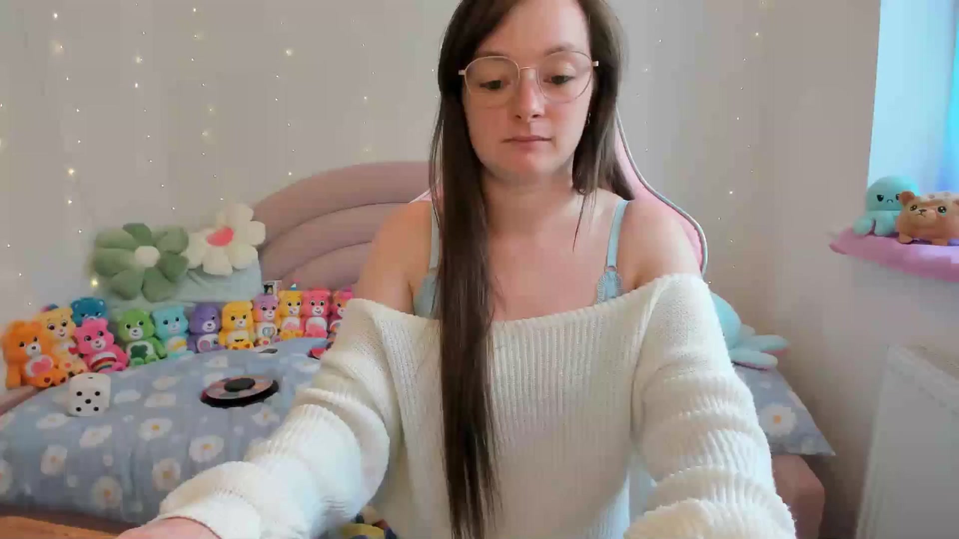Gallery image thumbnail from JessieBear_'s myfreecams stream on, 08/20/2024, 16:09 image 5 of 20
