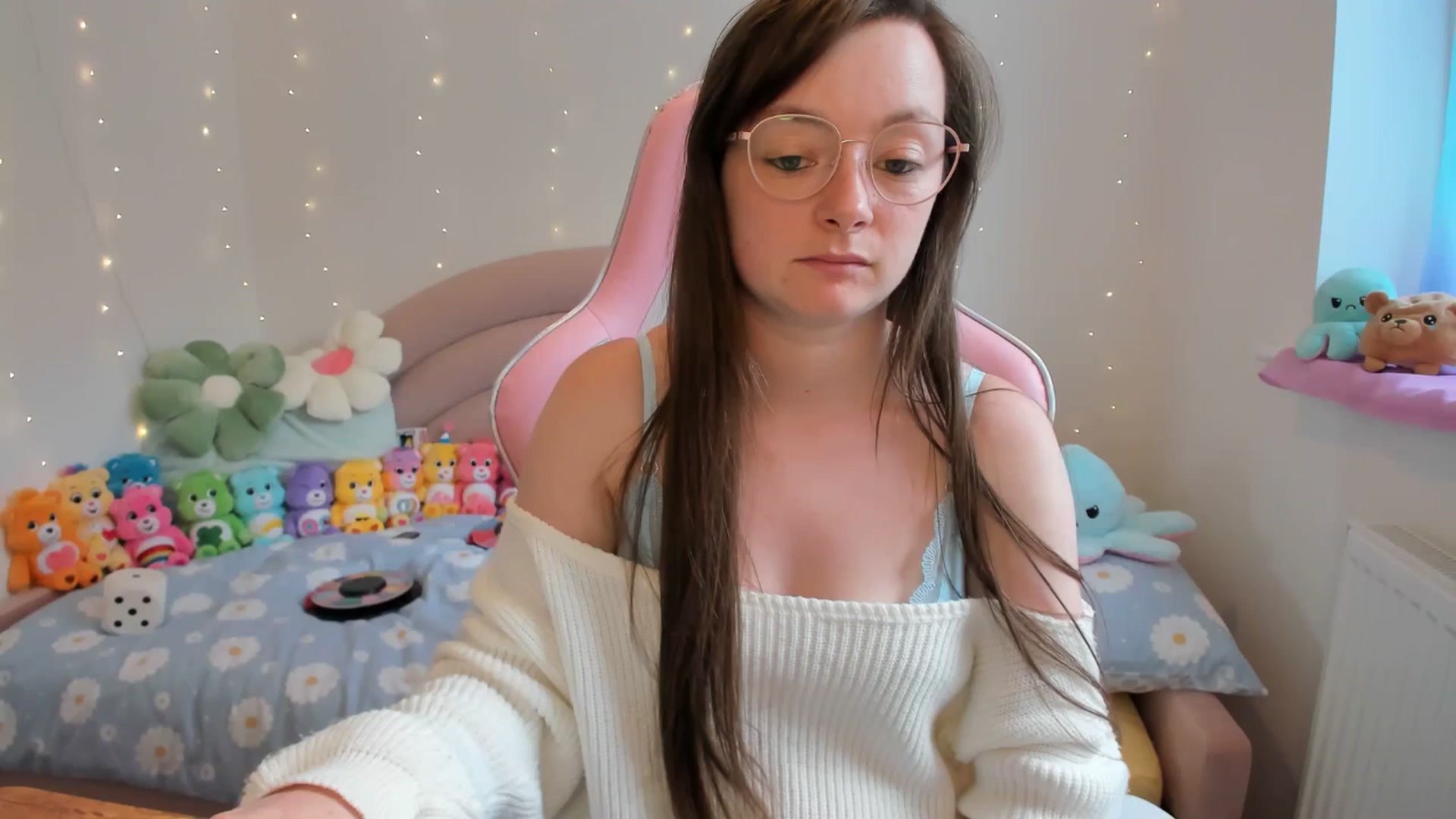 Gallery image thumbnail from JessieBear_'s myfreecams stream on, 08/20/2024, 16:09 image 10 of 20