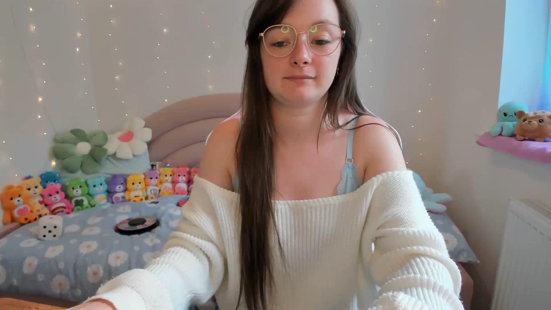 Gallery image thumbnail from JessieBear_'s myfreecams stream on, 08/20/2024, 16:09 image 13 of 20