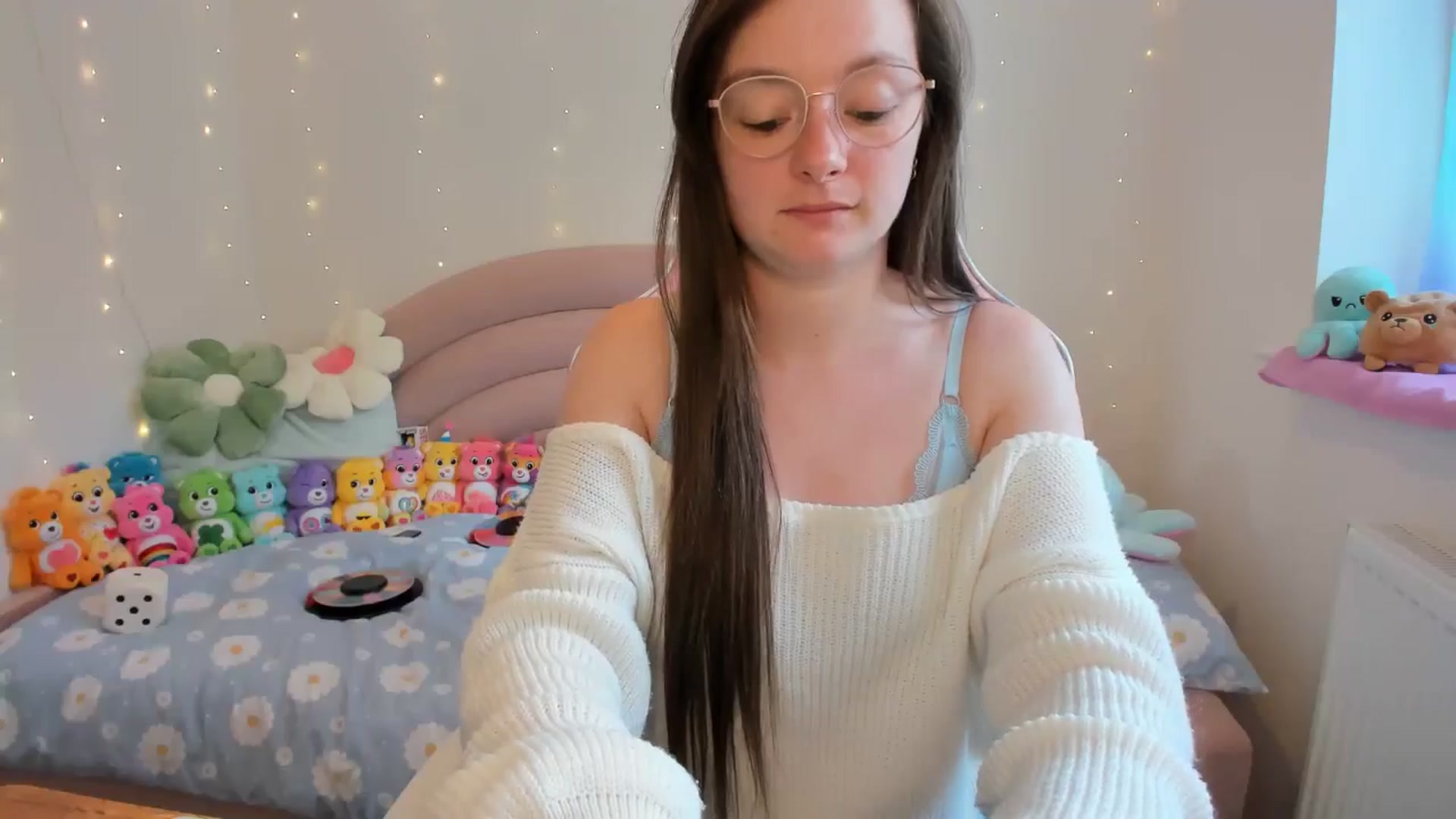 Gallery image thumbnail from JessieBear_'s myfreecams stream on, 08/20/2024, 16:09 image 6 of 20