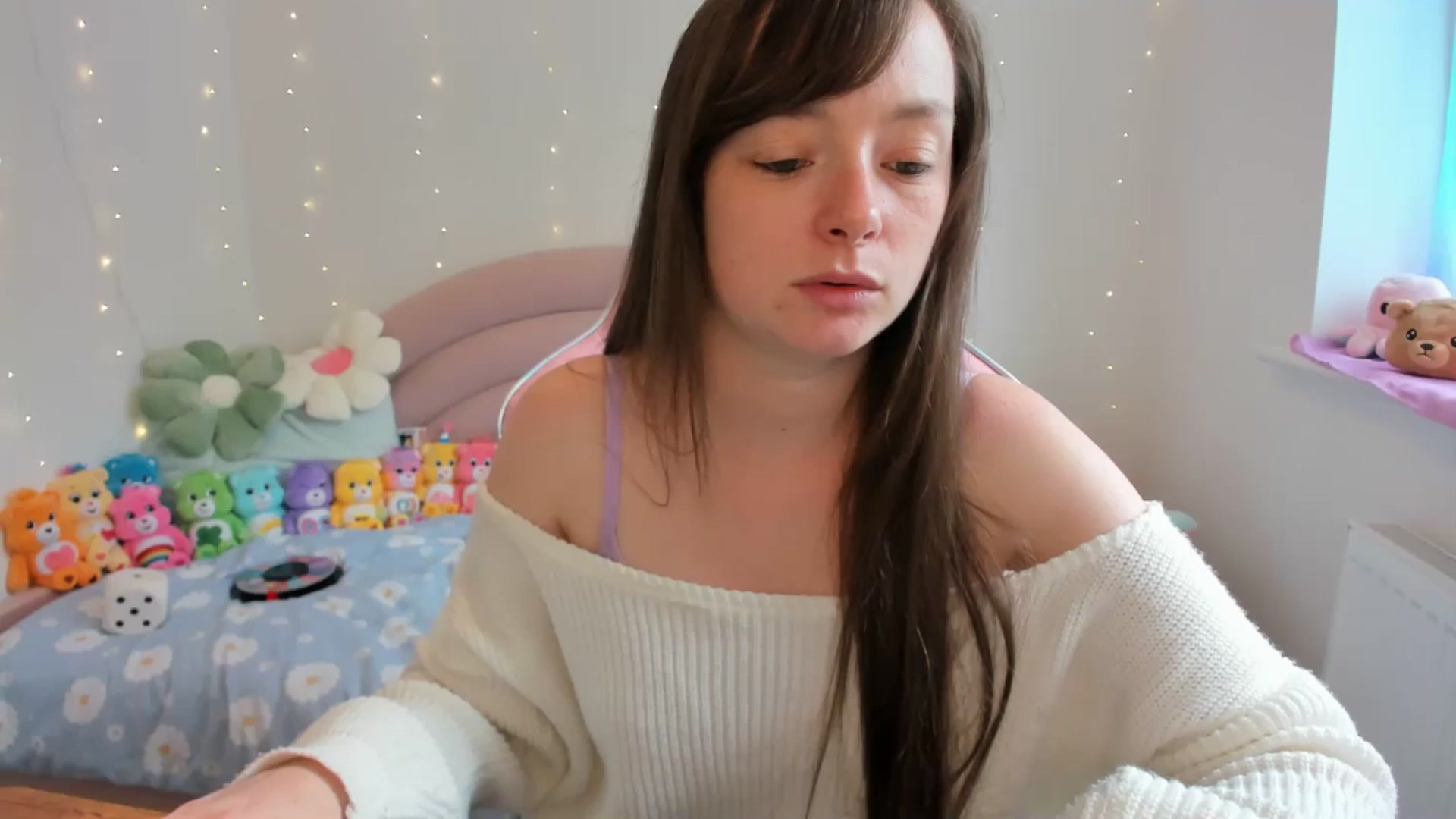 Gallery image thumbnail from JessieBear_'s myfreecams stream on, 08/22/2024, 13:52 image 16 of 20