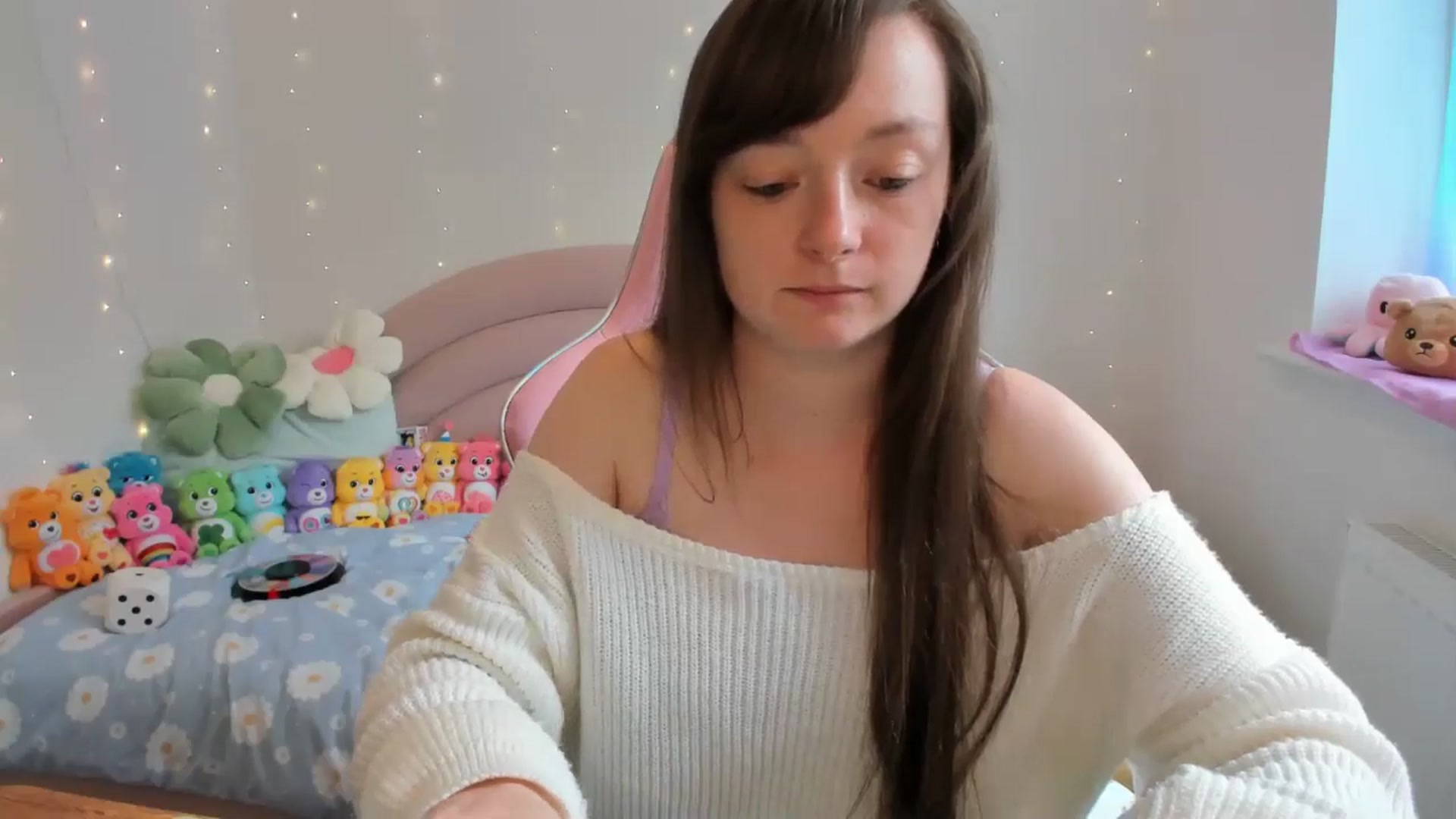 Gallery image thumbnail from JessieBear_'s myfreecams stream on, 08/22/2024, 13:52 image 17 of 20