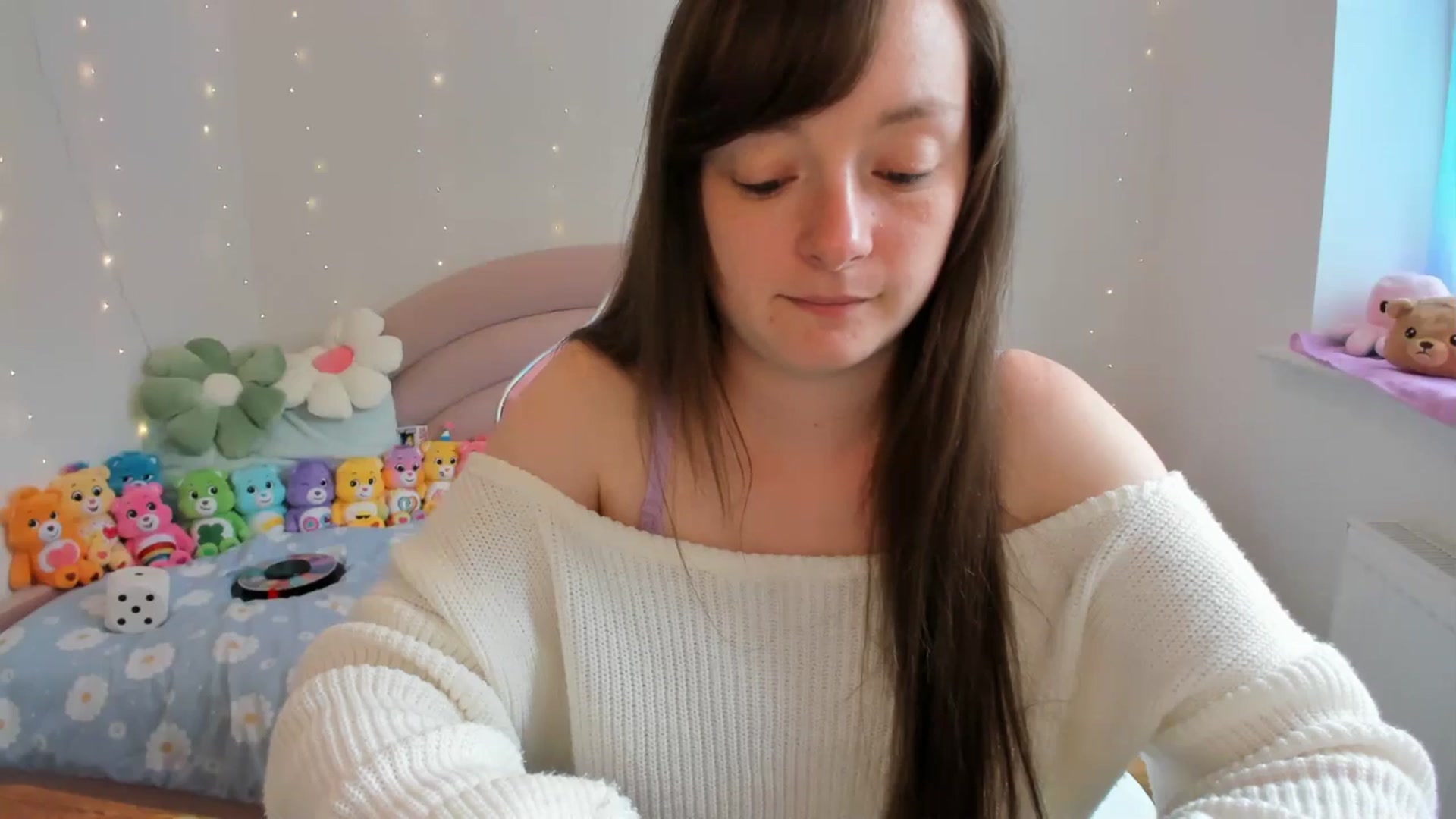 Gallery image thumbnail from JessieBear_'s myfreecams stream on, 08/22/2024, 14:03 image 2 of 20